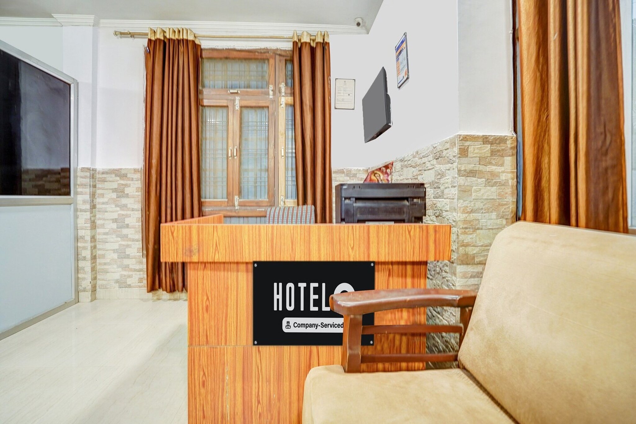 Enjoy a comfortable and hassle-free experience at our thoughtfully designed property. Each room is equipped with modern amenities, cozy bedding, and elegant decor to make you feel right at home. Located conveniently with easy access to public transport and major attractions, it's perfect for both business and leisure travelers. Cleanliness and guest comfort are our top priorities, and our team is available 24/7 to assist you throughout your stay.
 
Unmarried couples are warmly welcome at this property.
Guests with local ID proof are warmly welcome.
Early Check-In Policy: A full day’s room rate will be charged for check-ins before 6:00 AM. Complimentary early check-in is available between 6:00 AM and 10:00 AM, subject to room availability.
 
Check-in is only available to guests aged 18 and above. Please provide a government-issued ID to confirm your age.
