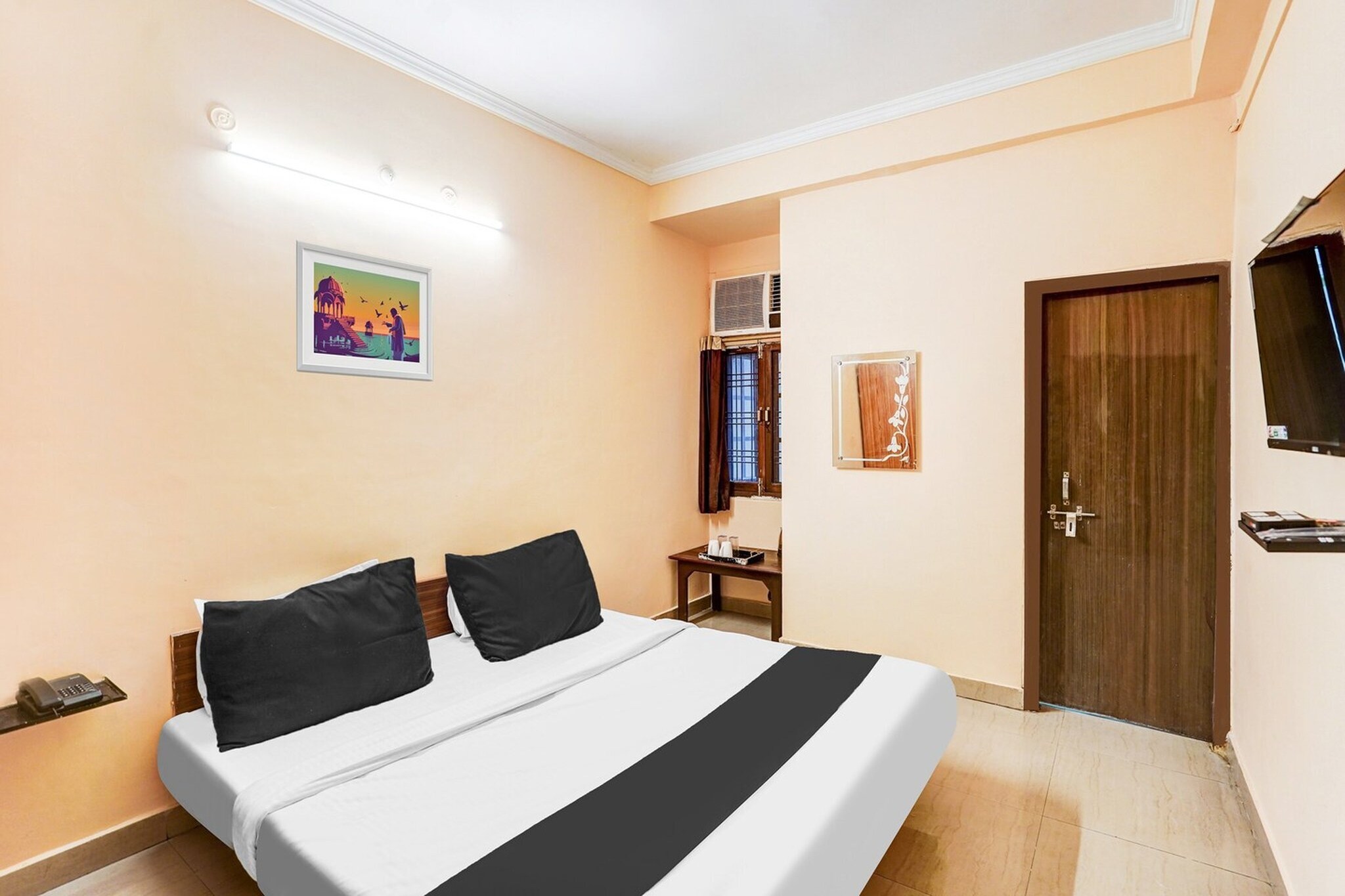 Super Hotel O Jankipuram Vikas Nagar