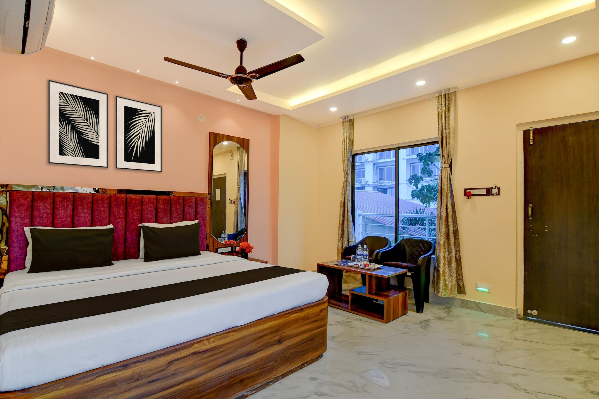 Enjoy a comfortable and hassle-free experience at our thoughtfully designed property. Each room is equipped with modern amenities, cozy bedding, and elegant decor to make you feel right at home. Located conveniently with easy access to public transport and major attractions, it's perfect for both business and leisure travelers. Cleanliness and guest comfort are our top priorities, and our team is available 24/7 to assist you throughout your stay.
Unmarried couples are warmly welcome at this property.
Guests with local ID proof are warmly welcome.
Early Check-In Policy: A full day’s room rate will be charged for check-ins before 6:00 AM. Complimentary early check-in is available between 6:00 AM and 10:00 AM, subject to room availability.
Check-in is only available to guests aged 18 and above. Please provide a government-issued ID to confirm your age.