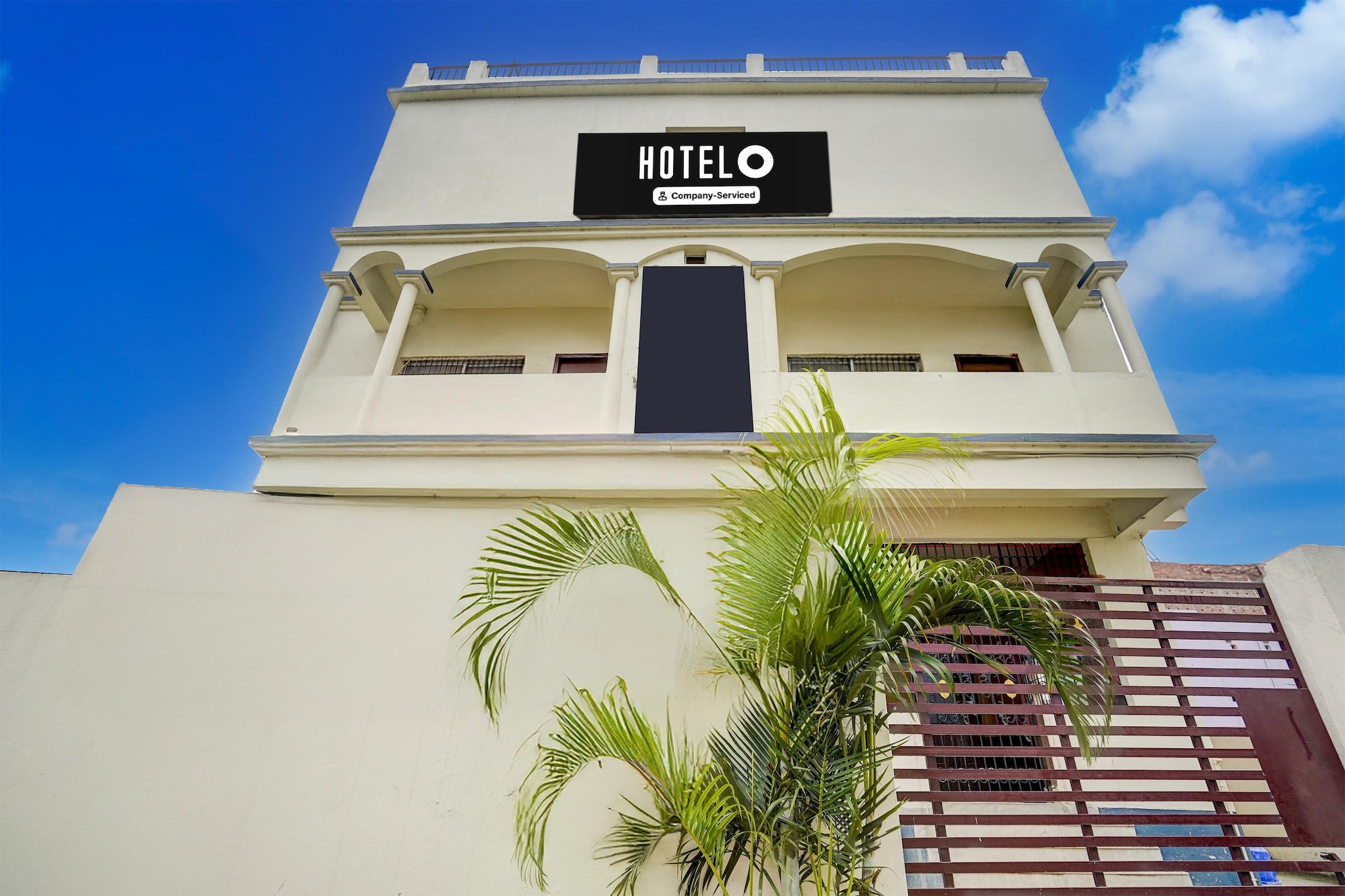 Hotel O Bairiya Bus Terminal Formerly Awadh Palace