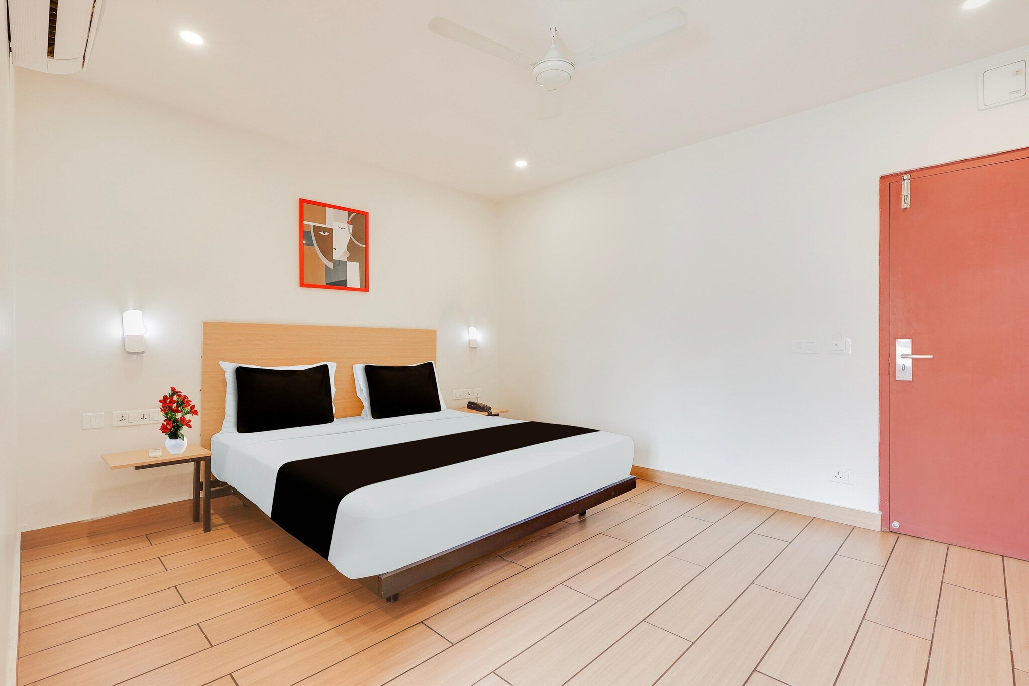 Comfortable Accommodation: Super Townhouse Visakhapatnam in Visakhapatnam offers 4-star comfort with free WiFi throughout the property. Guests enjoy air-conditioning, private bathrooms, work desks, and seating areas.
Convenient Facilities: The hotel features a lift, 24-hour front desk, housekeeping service, family rooms, full-day security, and room service. Free on-site parking is available for guests.
Dining Options: A continental breakfast is served daily. Additional amenities include free toiletries, showers, TVs, and wardrobes.
Prime Location: Located 7 km from Visakhapatnam Airport, the hotel is close to attractions such as Dondaparithy (7-minute walk), Diamond Park (less than 1 km), and Ramakrishna Beach (3 km).
Unmarried couples are warmly welcome at this property.
Guests with local ID proof are warmly welcome.
Apologies, but we are currently unable to host foreign nationals at this property.
Early Check-In Policy: A full day’s room rate will be charged for check-ins before 6:00 AM. Complimentary early check-in is available between 6:00 AM and 10:00 AM, subject to room availability.
Check-in is only available to guests aged 18 and above. Please provide a government-issued ID to confirm your age.
