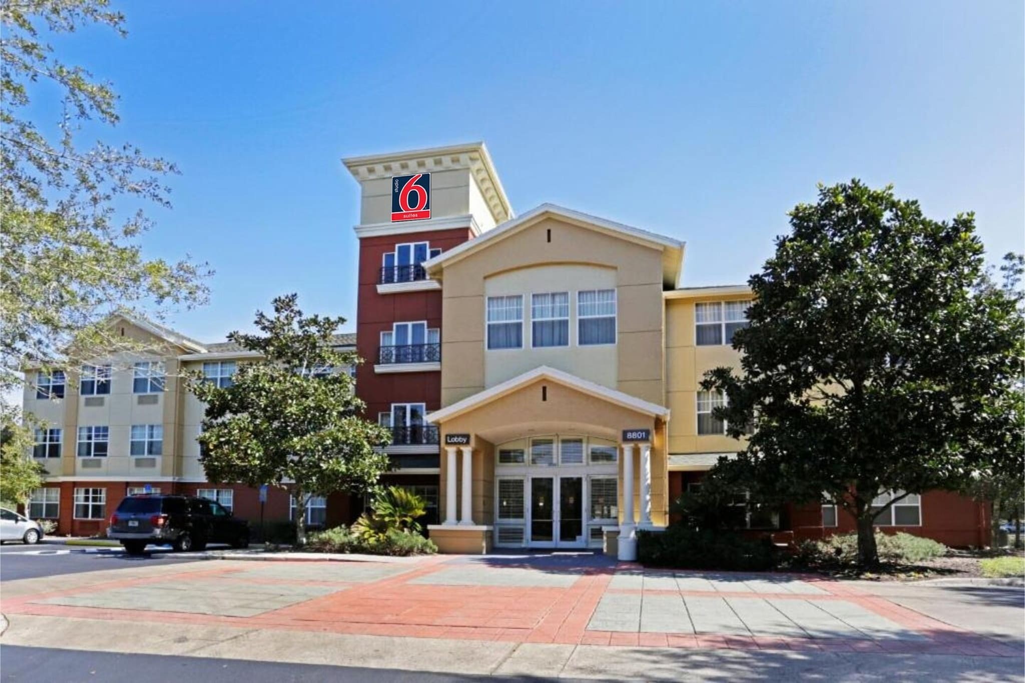 Exterior Summer