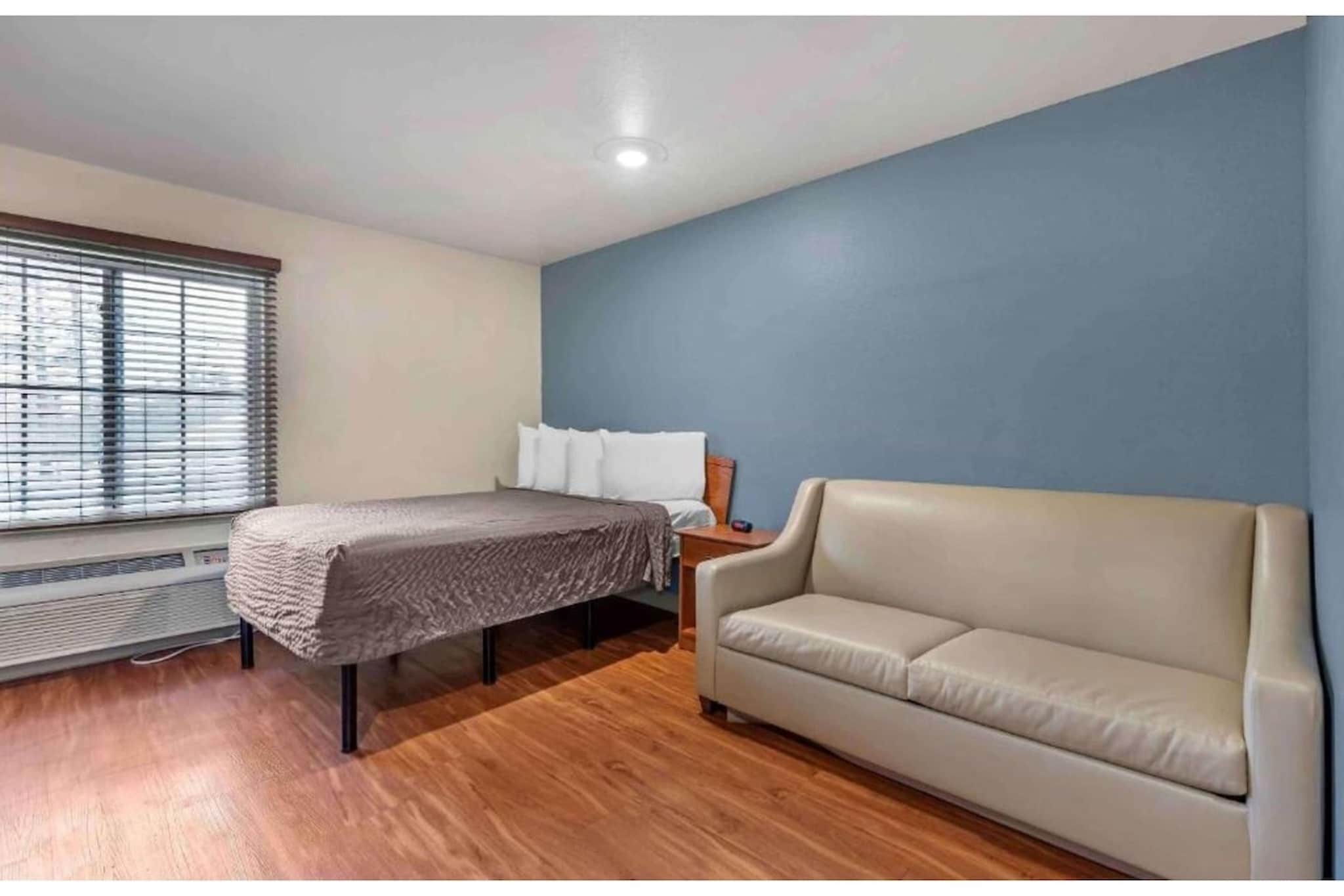 Bed Room