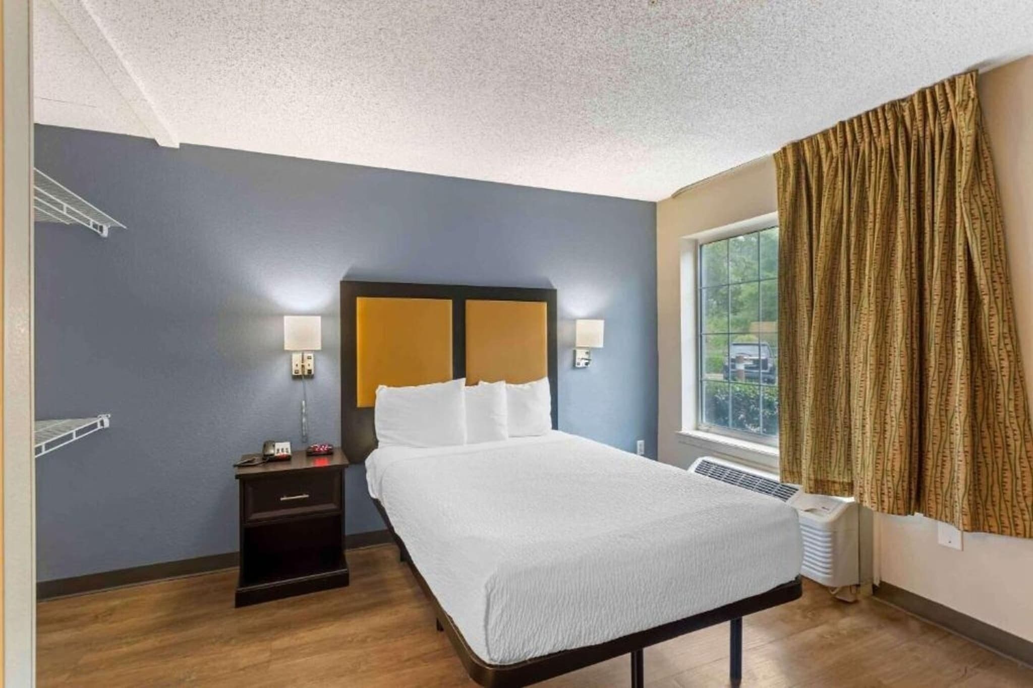 Bed Room