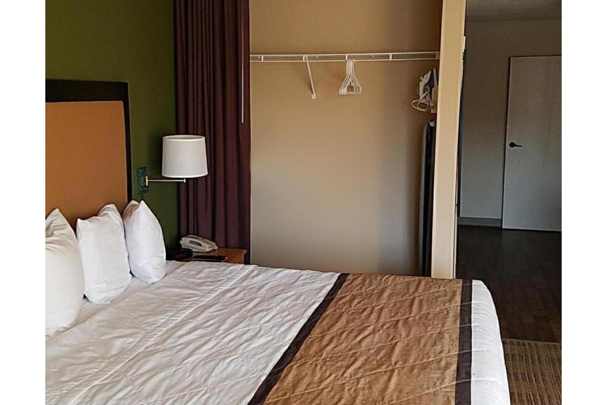 Bed Room