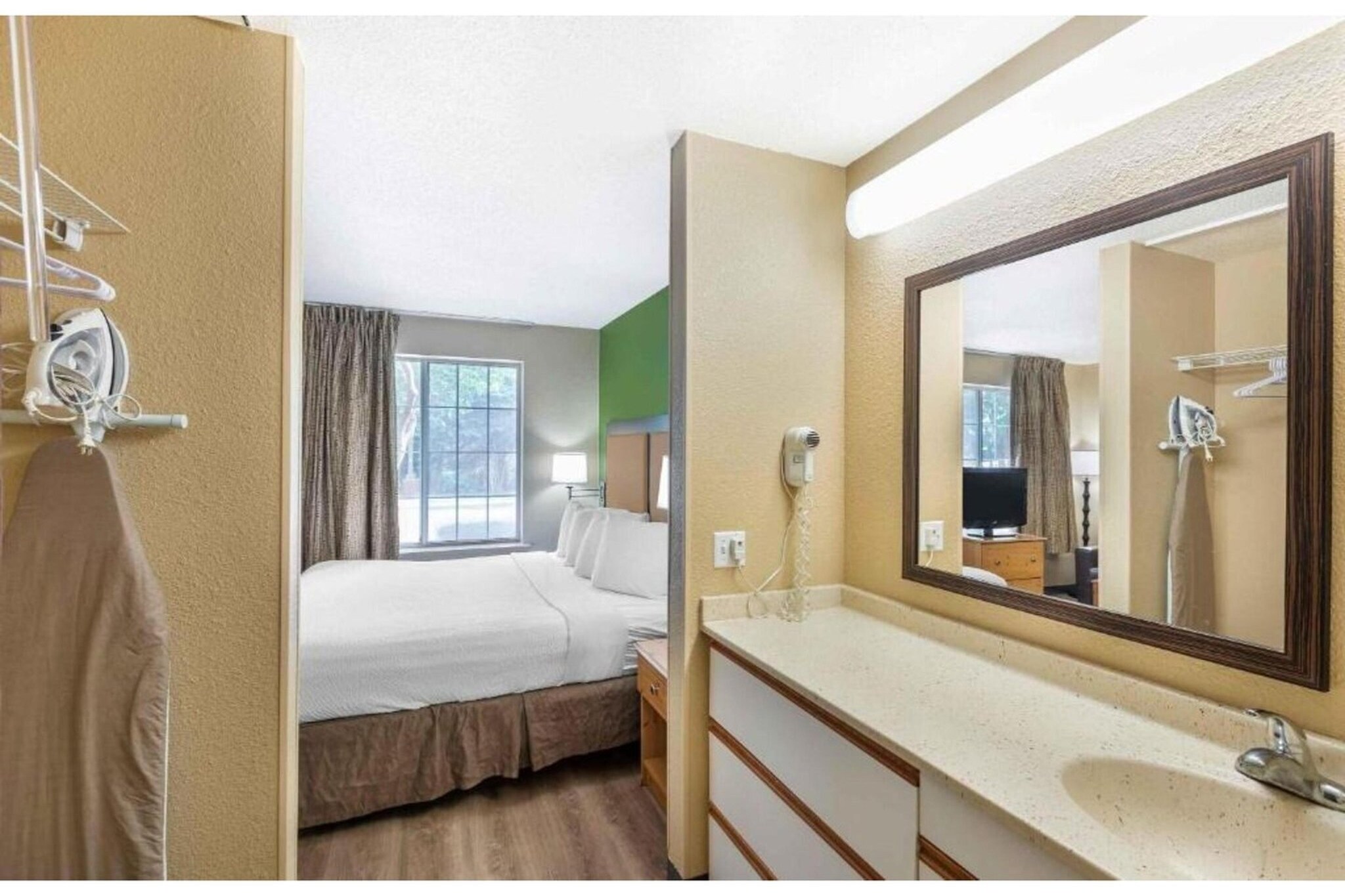 Bed Room