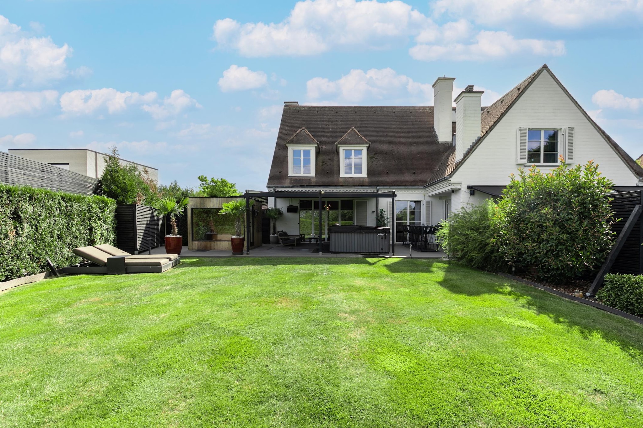 Villa Alba - Gardens in summer