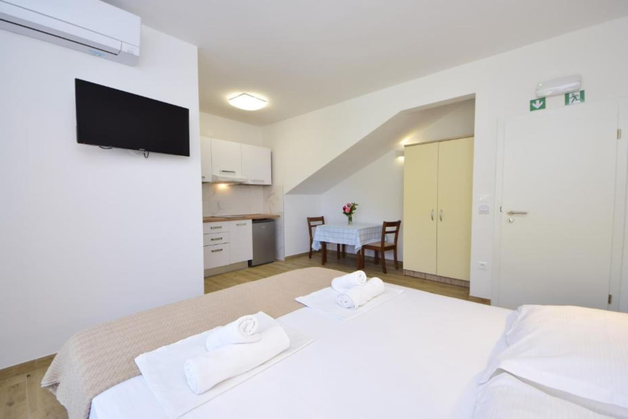 Adriatic Guesthouse Balota - Bungalow with Terrace 1 - Slaapkamer