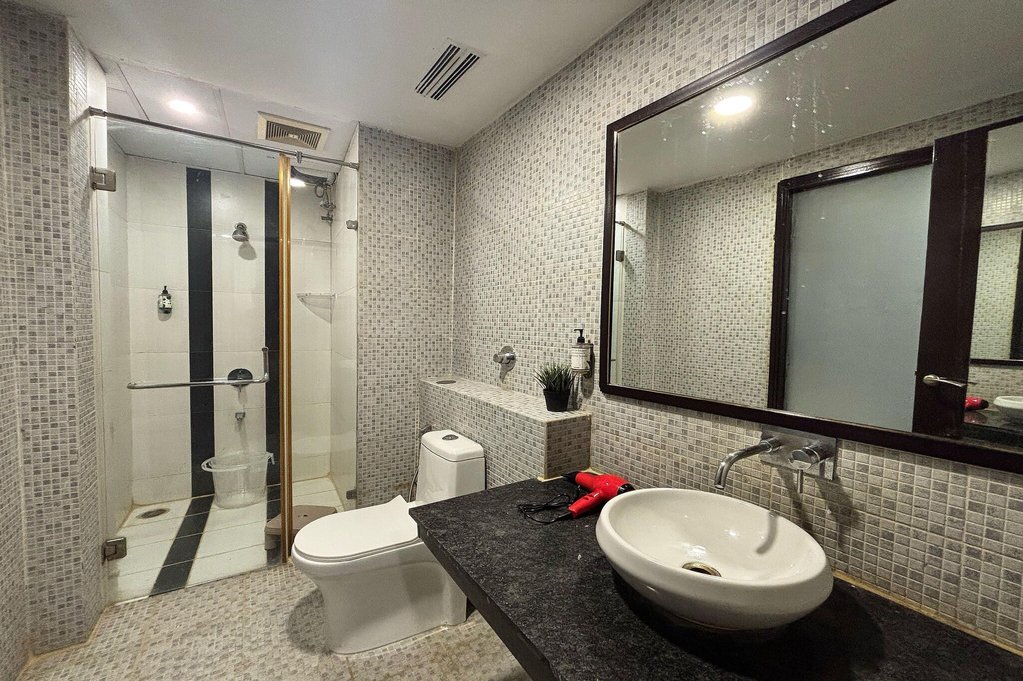 Classic Palette Hotel And Resort