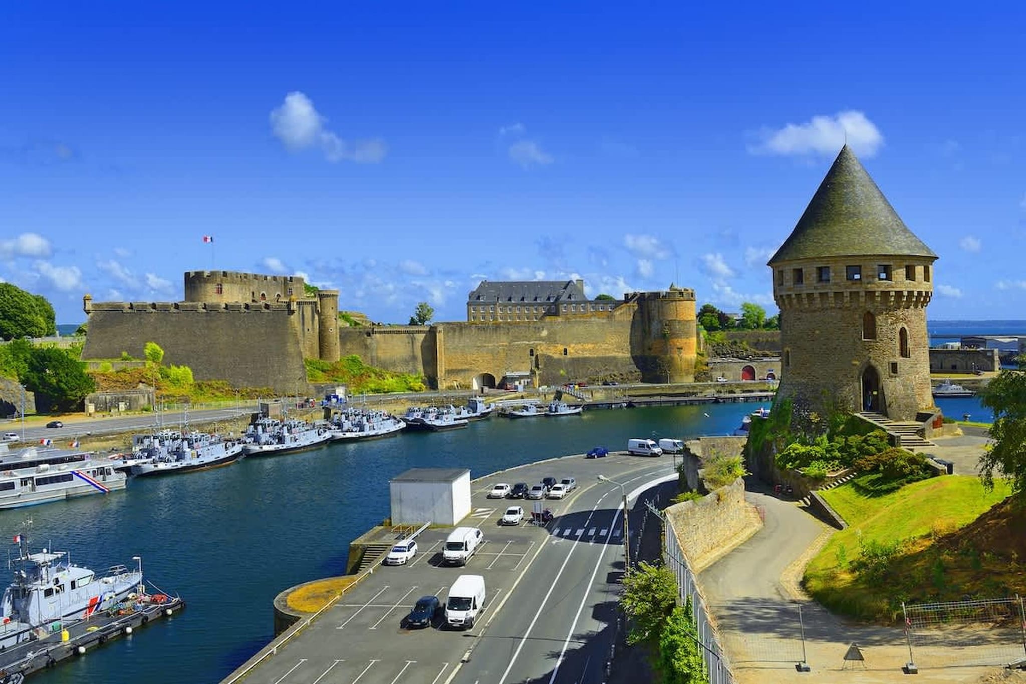 KER HIR - Areas within 5km in summer
