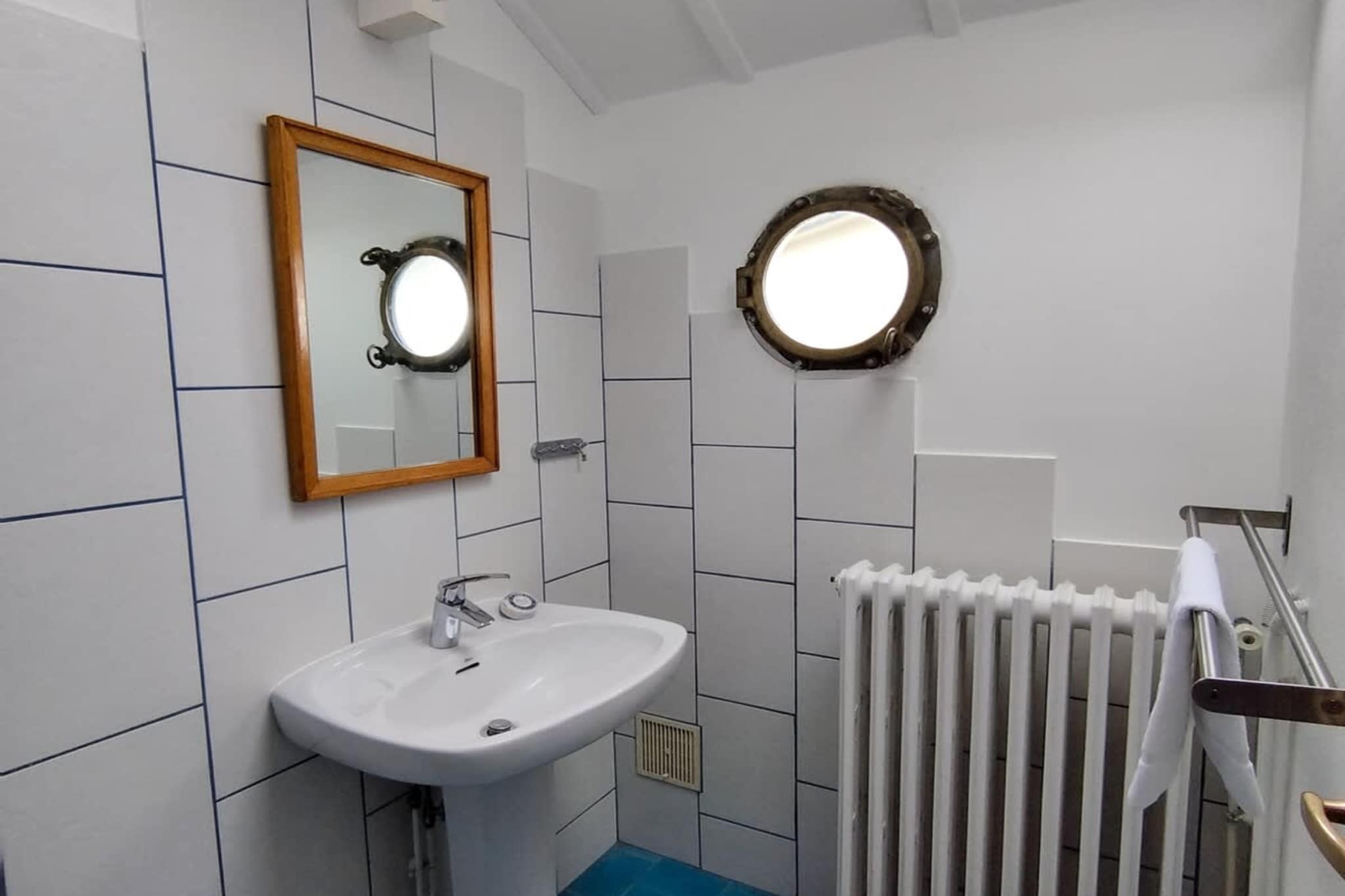 TY GAZEL - Badkamer