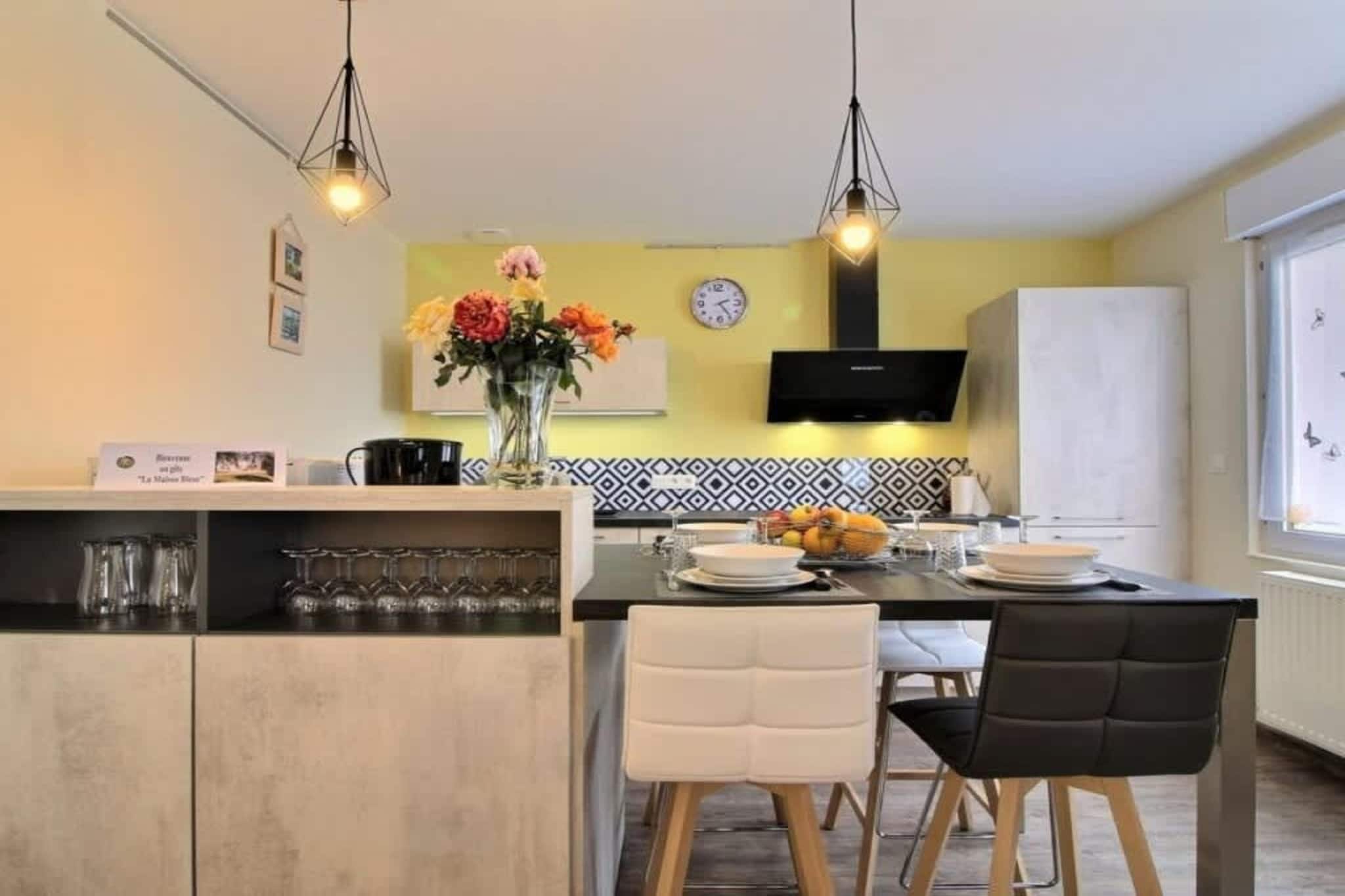 LA MAISON BLEUE - Eetkamer