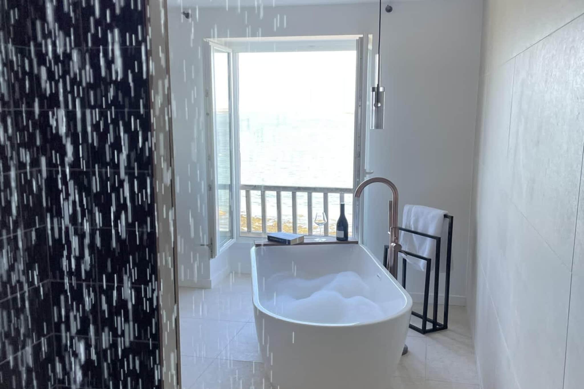 ILE CEZON - Badkamer