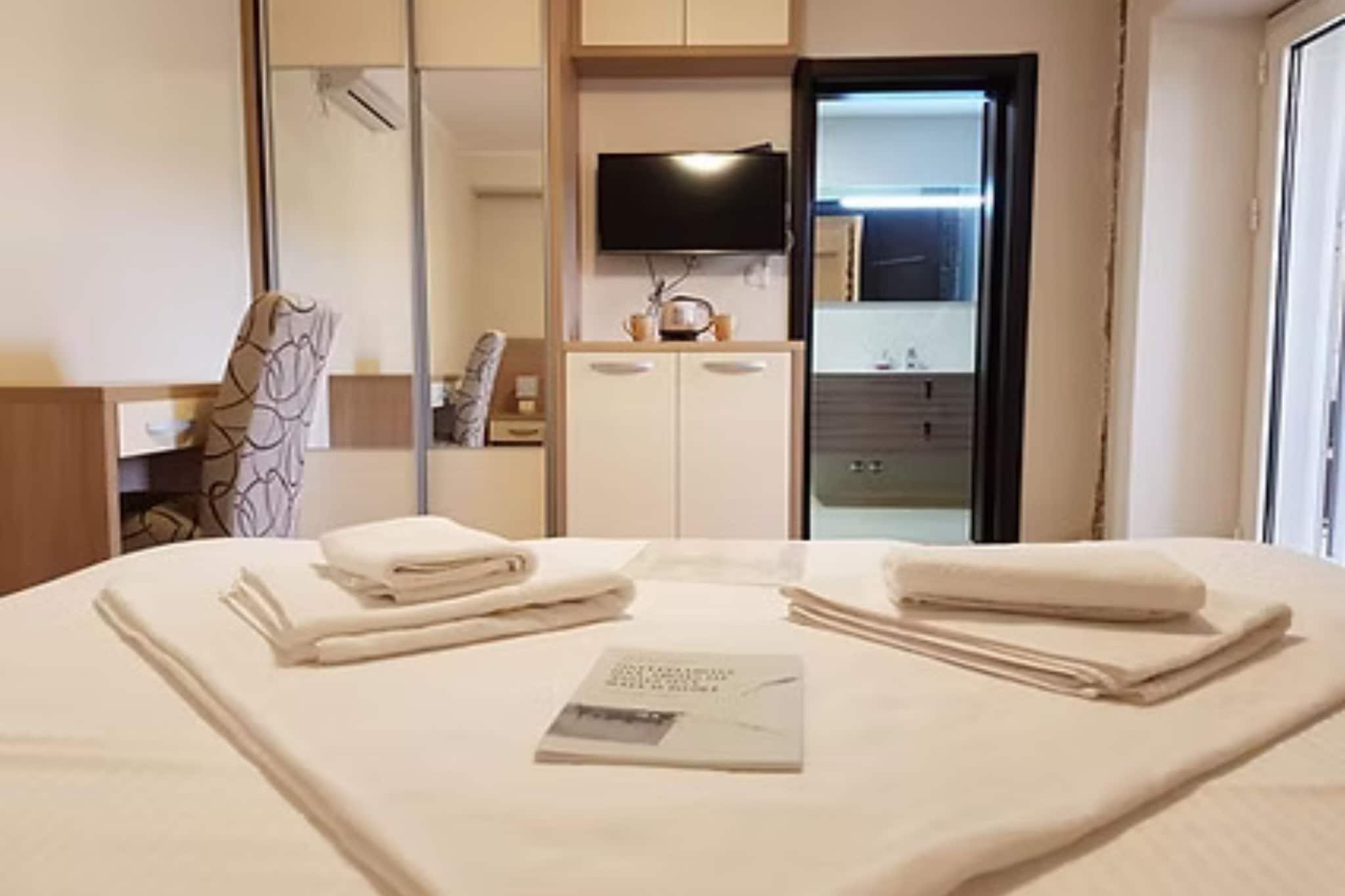 Residence Maša- Standard Twin Room P5