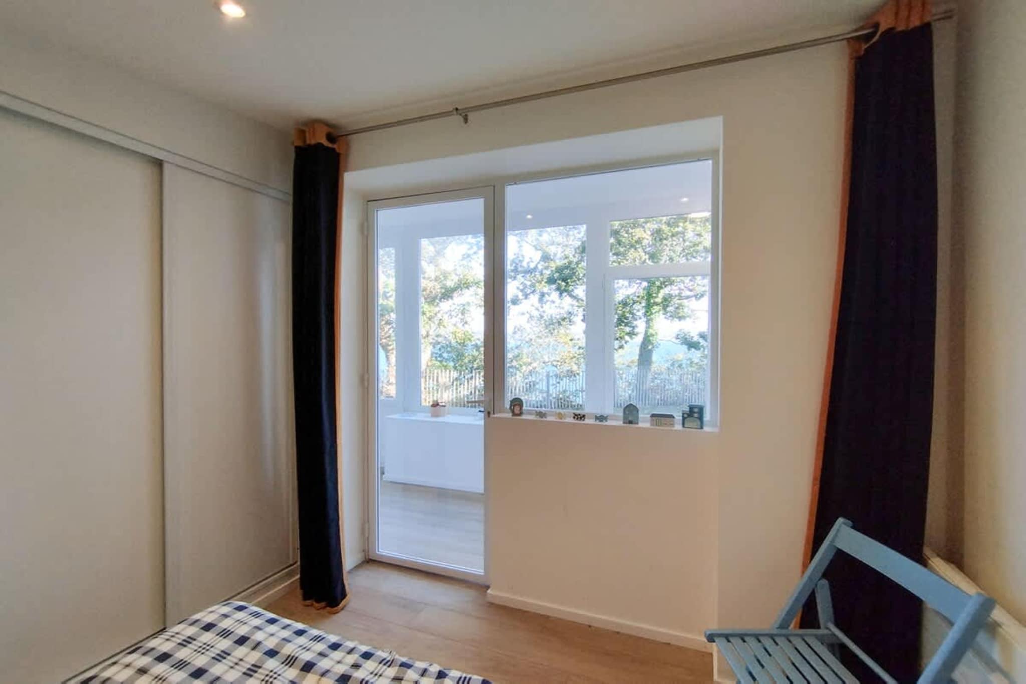 TY KER AOD - Bedroom