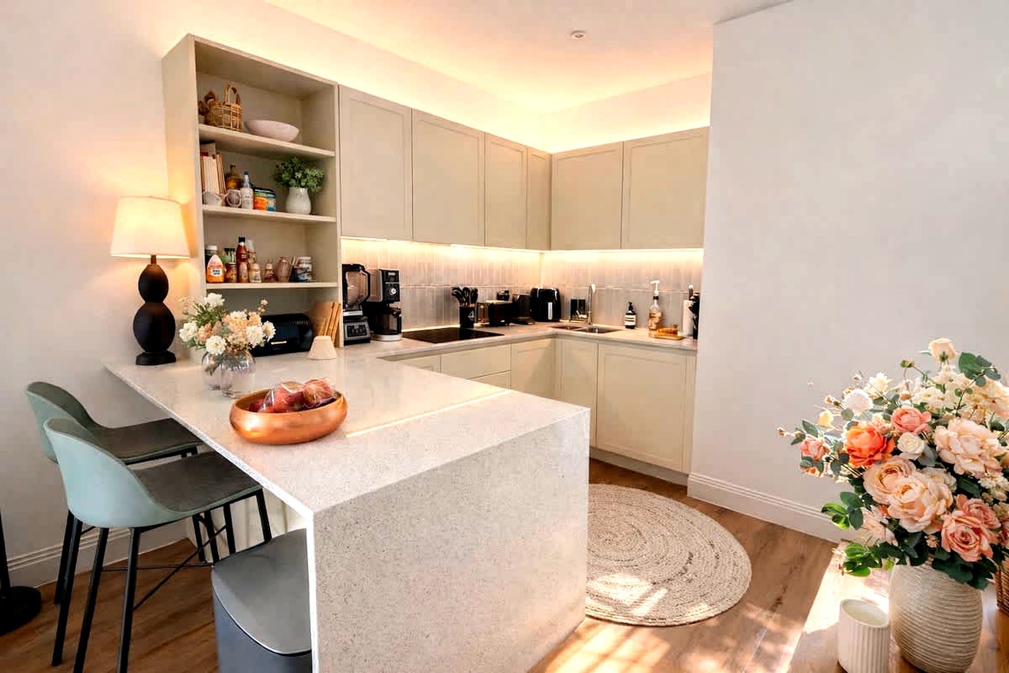 Chic Apartment with Patio in Chiswick