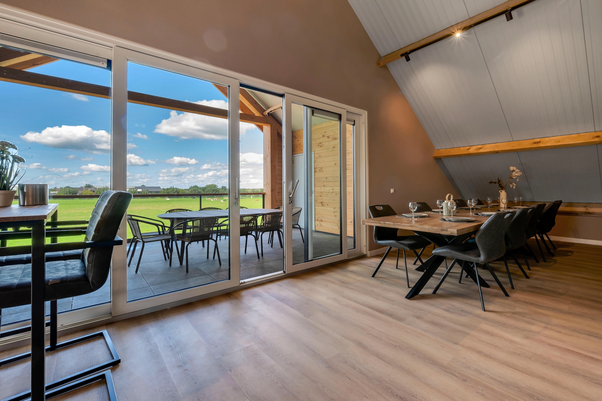 The New Barn - Eetkamer