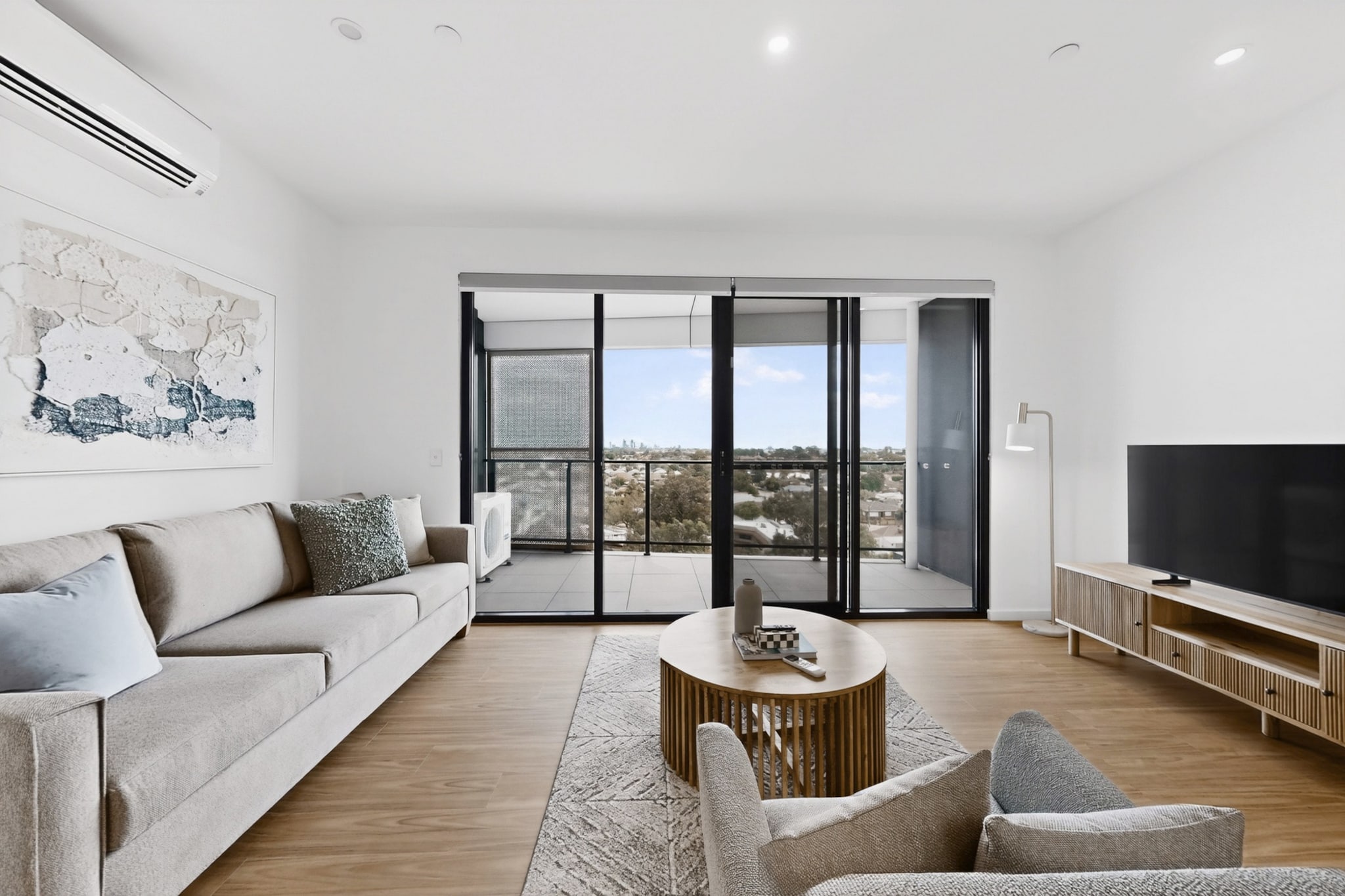 Newly Built Apartment Near Shops and Parks