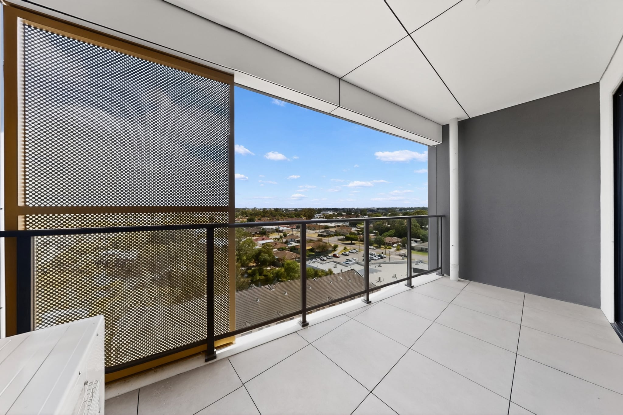 Newly Built Apartment Near Shops and Parks