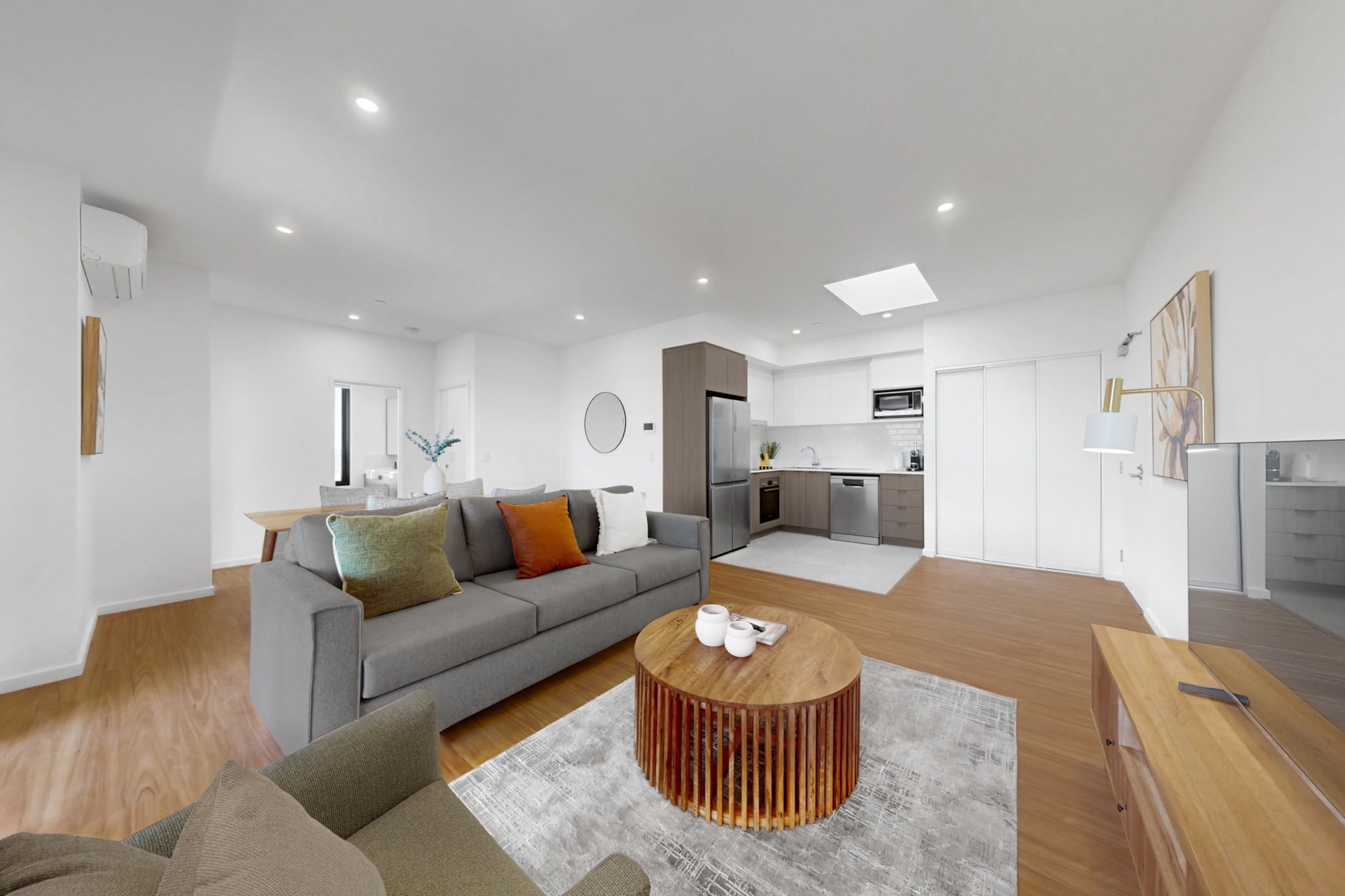 Freshly Built 2 Bed Apartment in Central Location