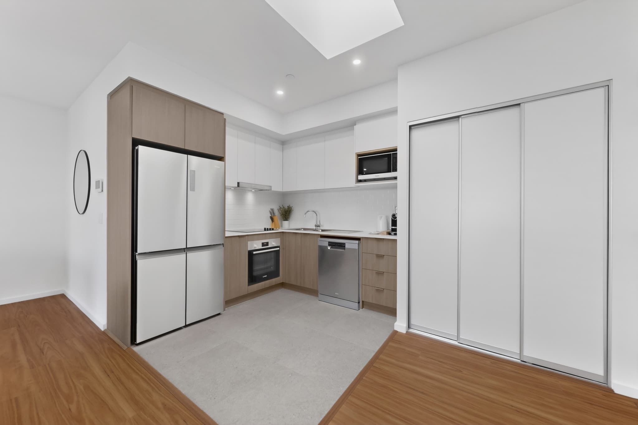 Experience the comfort and convenience of a brand-new apartment in Cannington. With newly installed furniture and top-of-the-line appliances, this modern 2-bedroom apartment provides the perfect base for your stay. Whether you're enjoying the spacious living area, cooking in the fully equipped kitchen, or relaxing in the air-conditioned bedrooms, this apartment offers it all. Just moments away from local cafés, parks, and shopping centres, you'll have everything you need right at your doorstep.
Situated in the heart of Cannington, this newly developed apartment offers easy access to a range of exciting attractions. Whether you’re here for a business trip or a relaxing getaway, you’ll be close to some of Perth's best experiences.
 
Main Attractions:
 
- Westfield Carousel: A large shopping centre offering a wide range of retail stores, dining options, and entertainment, just a short drive away.
 
- Canning River Regional Park: Perfect for nature lovers, this tranquil park features walking trails, picnic areas, and birdwatching opportunities along the beautiful Canning River.
 
- Perth Zoo: Located just a short drive away, Perth Zoo is home to a variety of native and exotic animals, perfect for a day out with family or friends.
 
- The Perth Mint: Discover the rich history of Australia's gold rush with fascinating exhibits and the chance to see gold poured before your eyes.
 
- Cannington Leisureplex: This local leisure centre features a variety of sporting and recreational facilities, including a pool, gym, and outdoor activities.