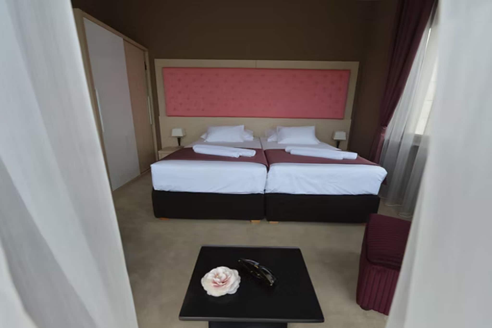 Hotel Princ- Standard Twin Room 305 - Bedroom