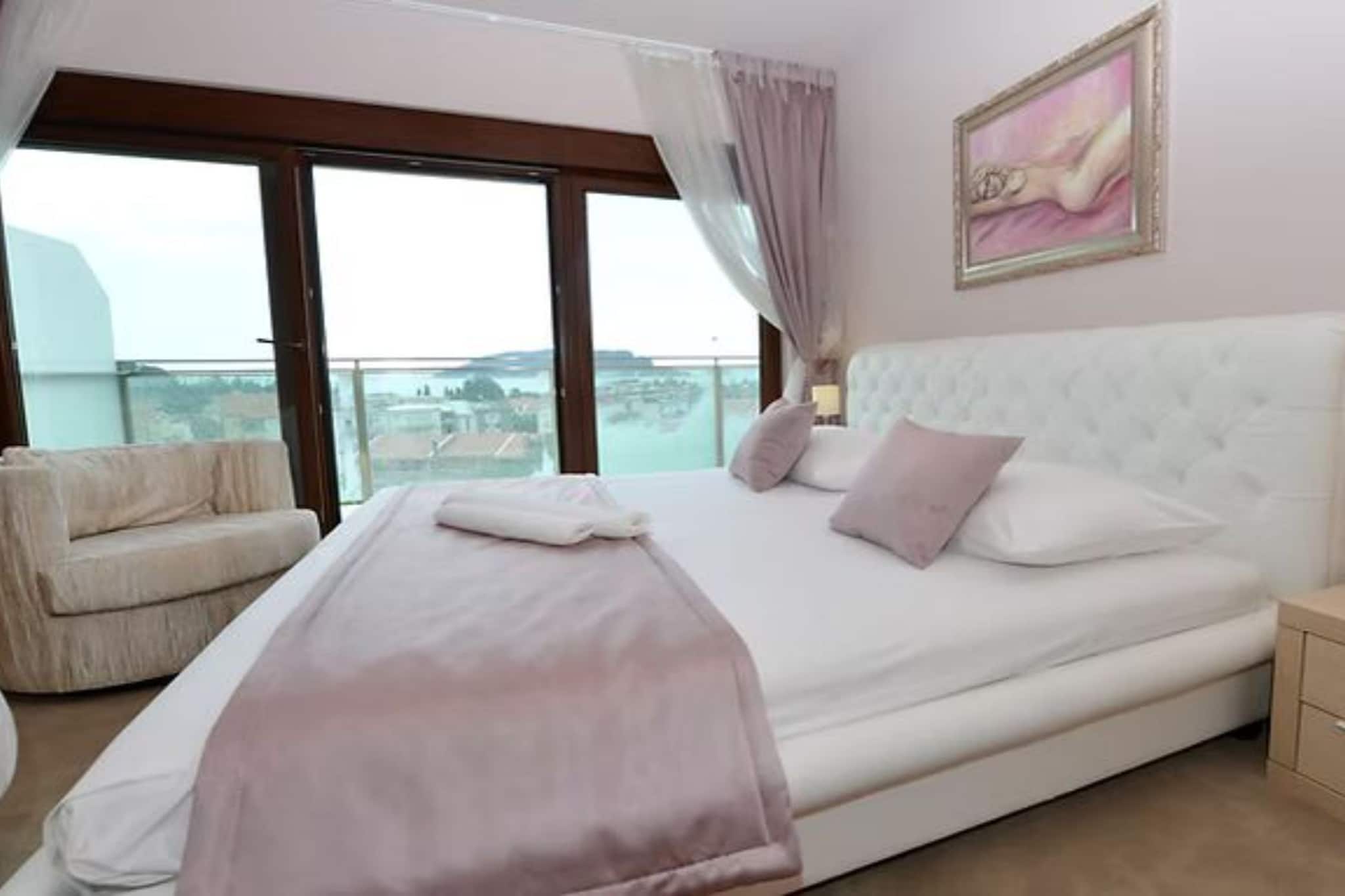 Hotel Princ-One Bedroom Suite with Double Bed 102 3