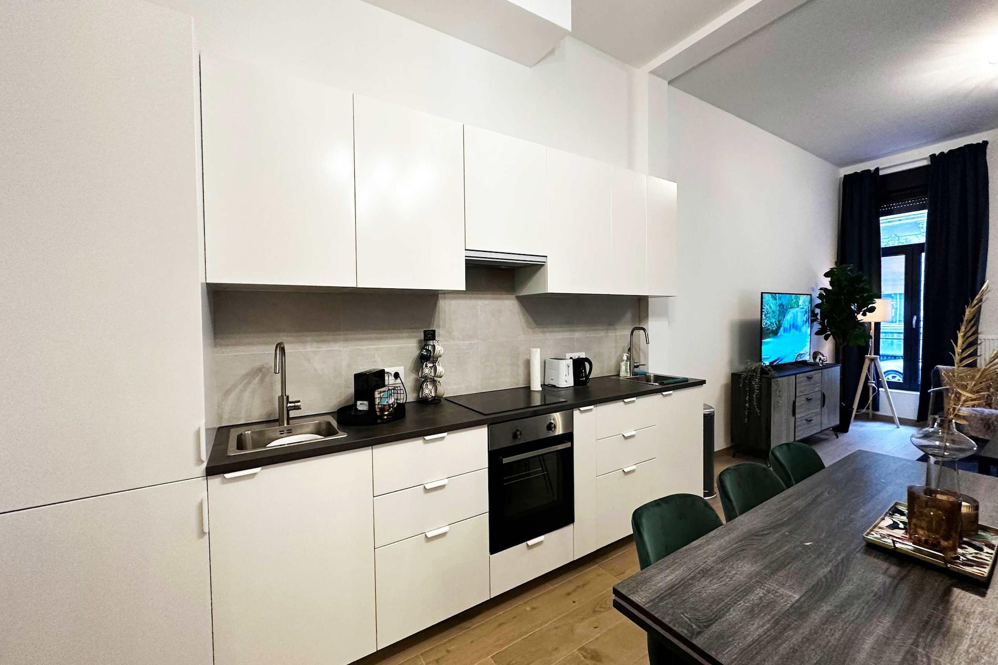 Antwerp Retreat with Kosher Kitchen