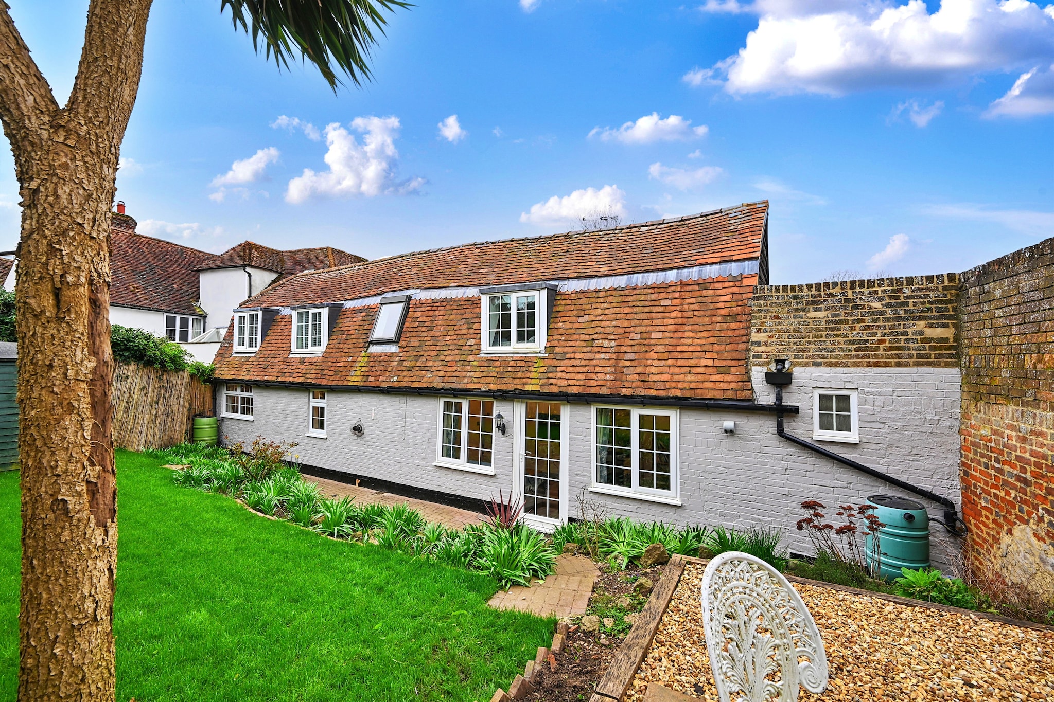 The Old Barn, Hadlow