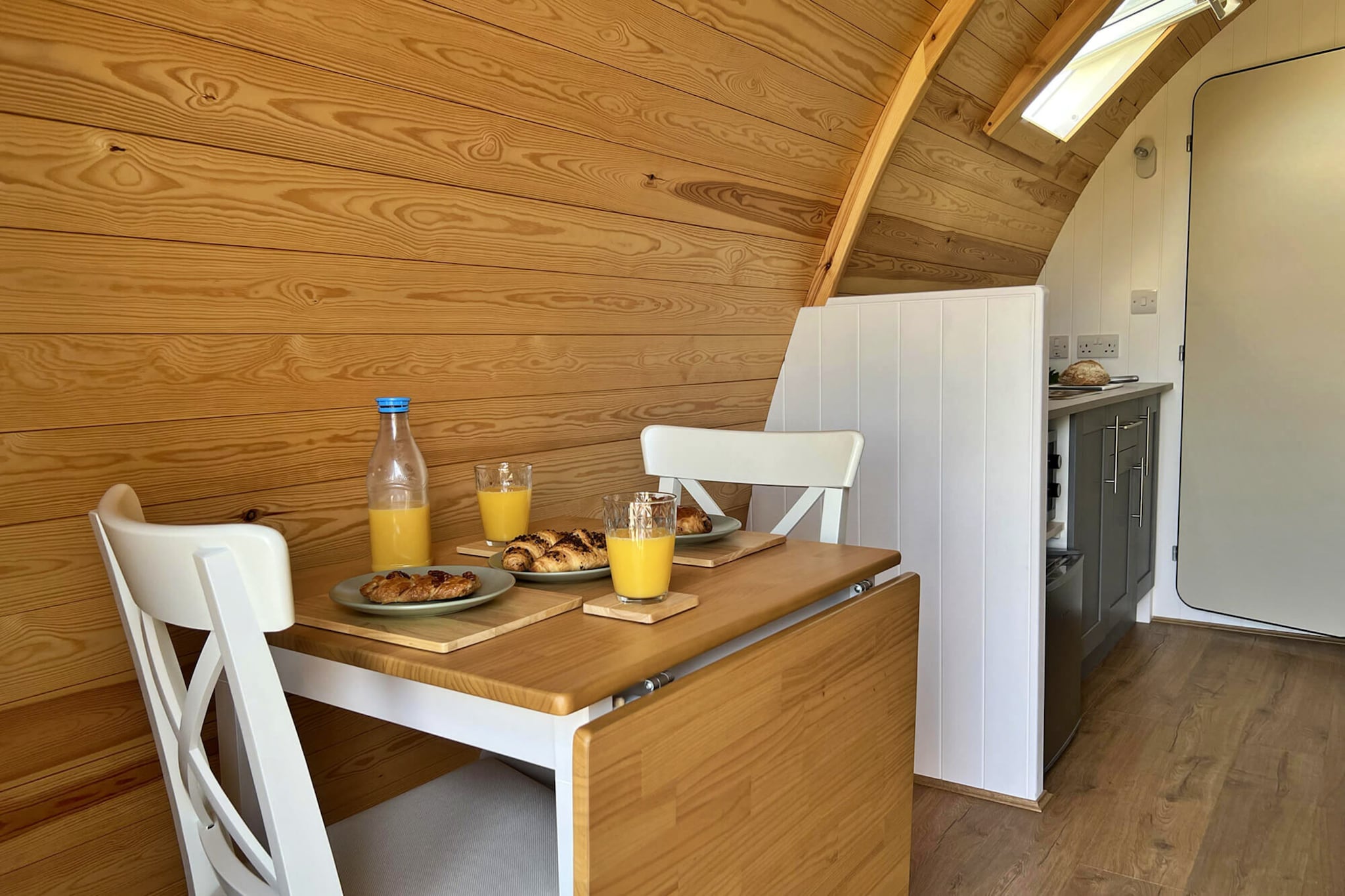 Whinfell Pod - Eetkamer