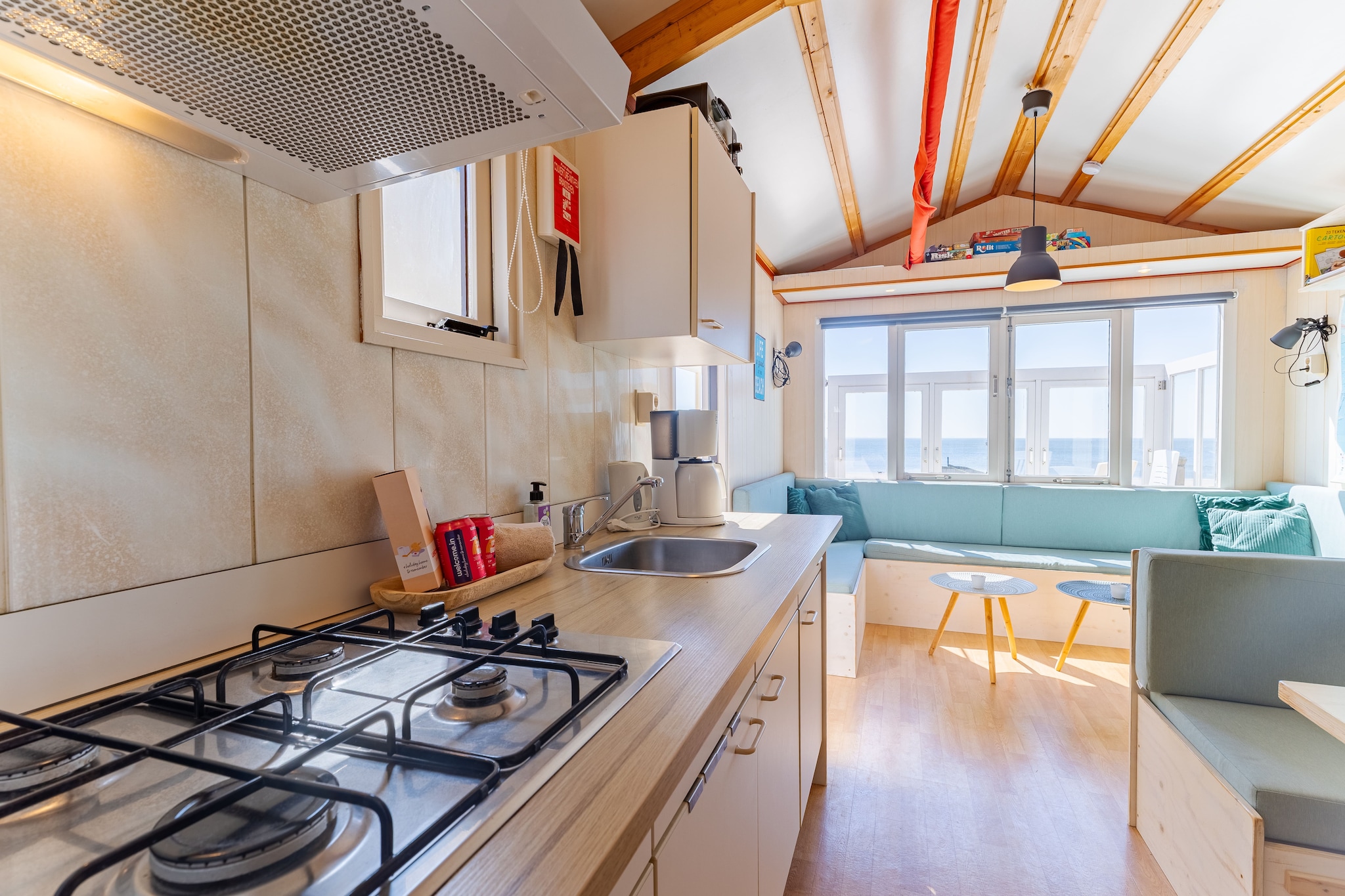 Beach sleep house near Dishoek directly by the sea with panoramic view and terrace, number 342 - Küche