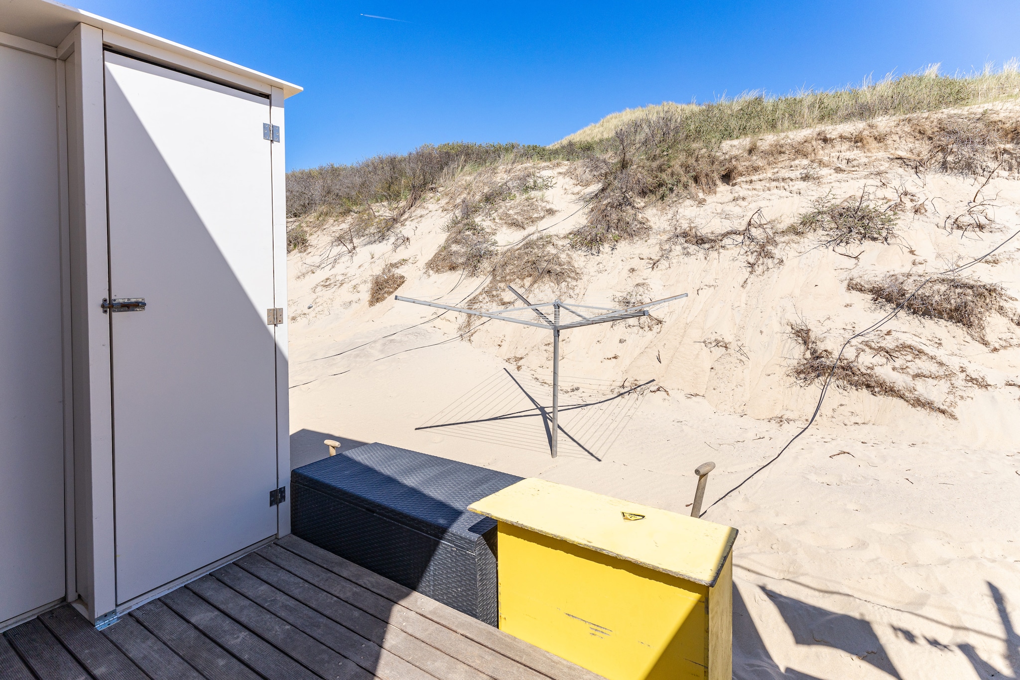 Beach sleep house near Dishoek directly by the sea with panoramic view and terrace, number 342 - Ausstattung