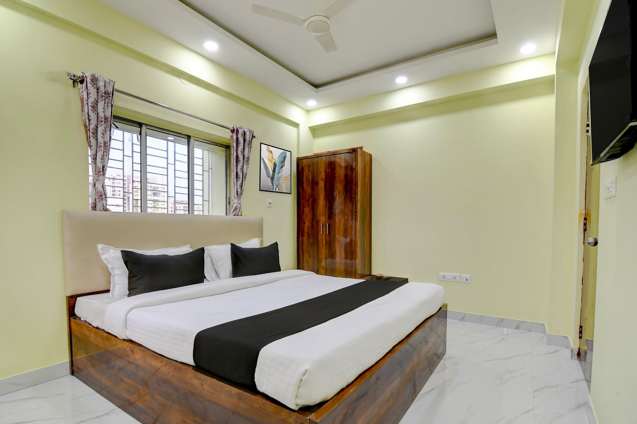 Hotel O Axis Mall New Town
