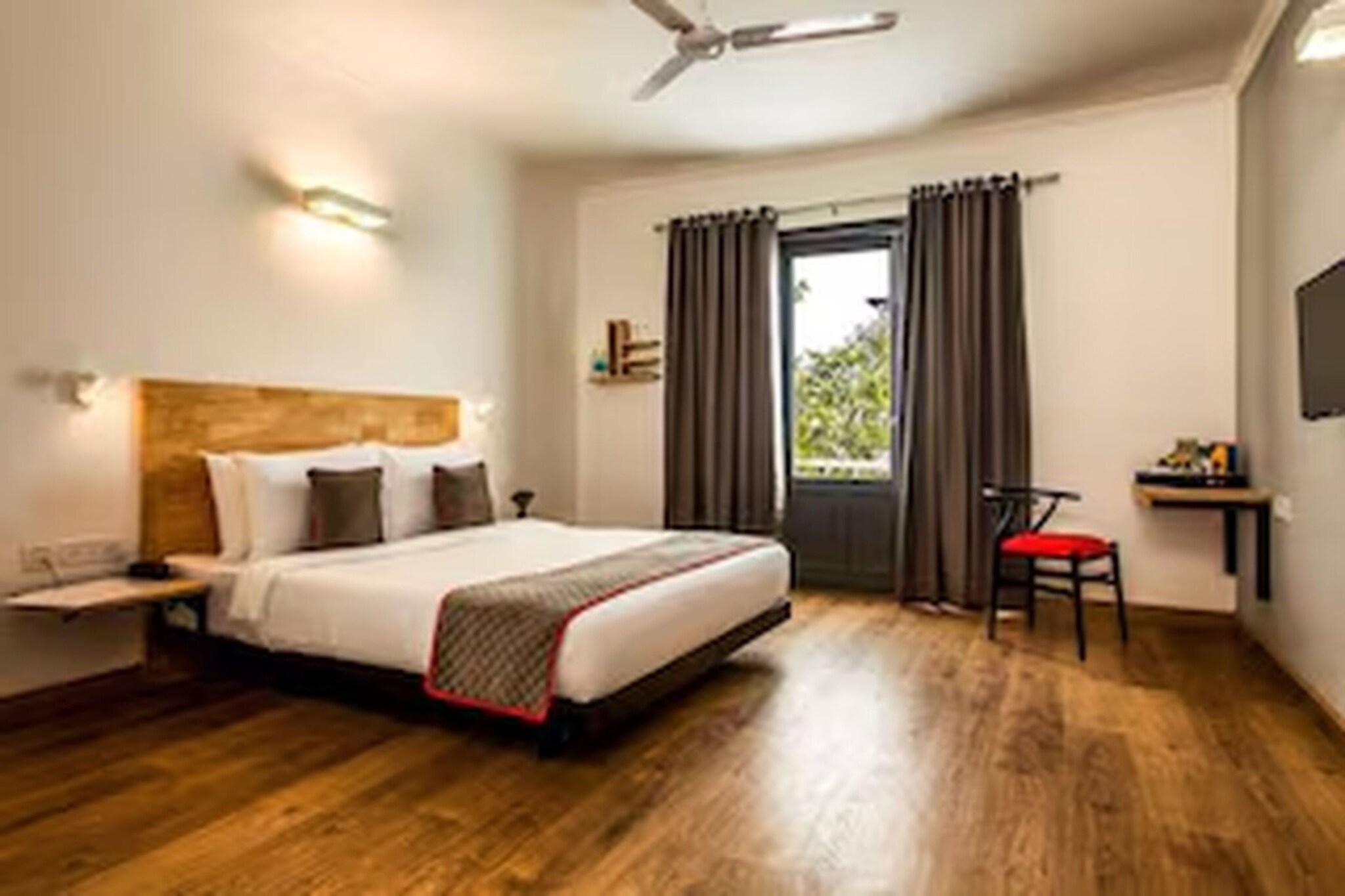 Enjoy a comfortable and hassle-free experience at our thoughtfully designed property. Each room is equipped with modern amenities, cozy bedding, and elegant decor to make you feel right at home. Located conveniently with easy access to public transport and major attractions, it's perfect for both business and leisure travelers. Cleanliness and guest comfort are our top priorities, and our team is available 24/7 to assist you throughout your stay.
Unmarried couples are warmly welcome at this property.
Guests with local ID proof are warmly welcome.
Early Check-In Policy: A full day’s room rate will be charged for check-ins before 6:00 AM. Complimentary early check-in is available between 6:00 AM and 10:00 AM, subject to room availability.
Check-in is only available to guests aged 18 and above. Please provide a government-issued ID to confirm your age.