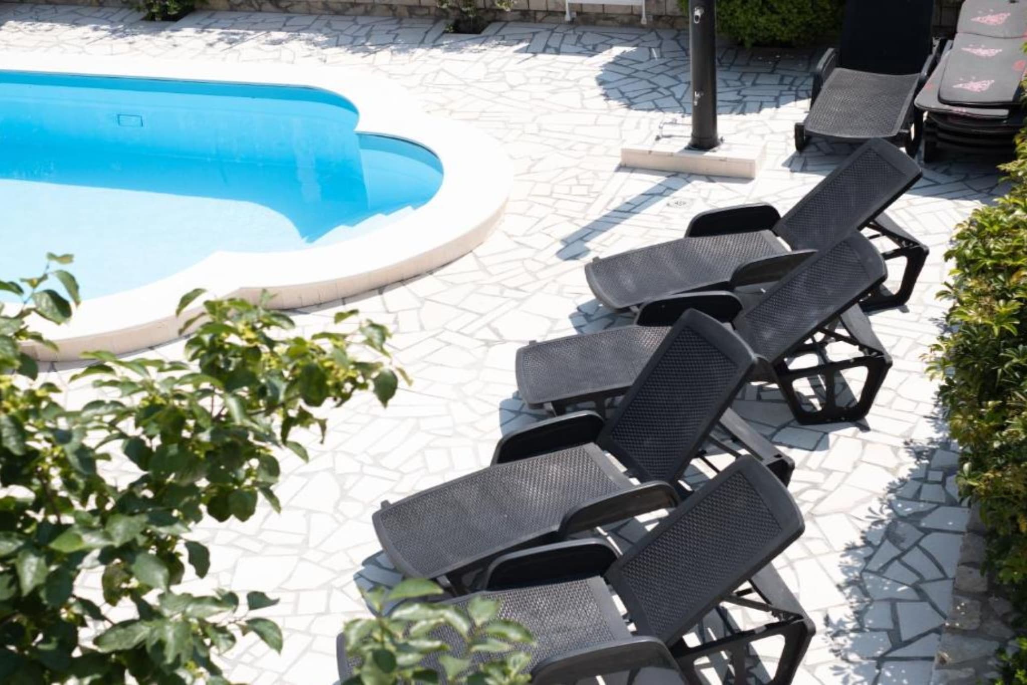 Sunset Bay Villa - Four Bedroom Holiday Home  with Terrace - Zwembad