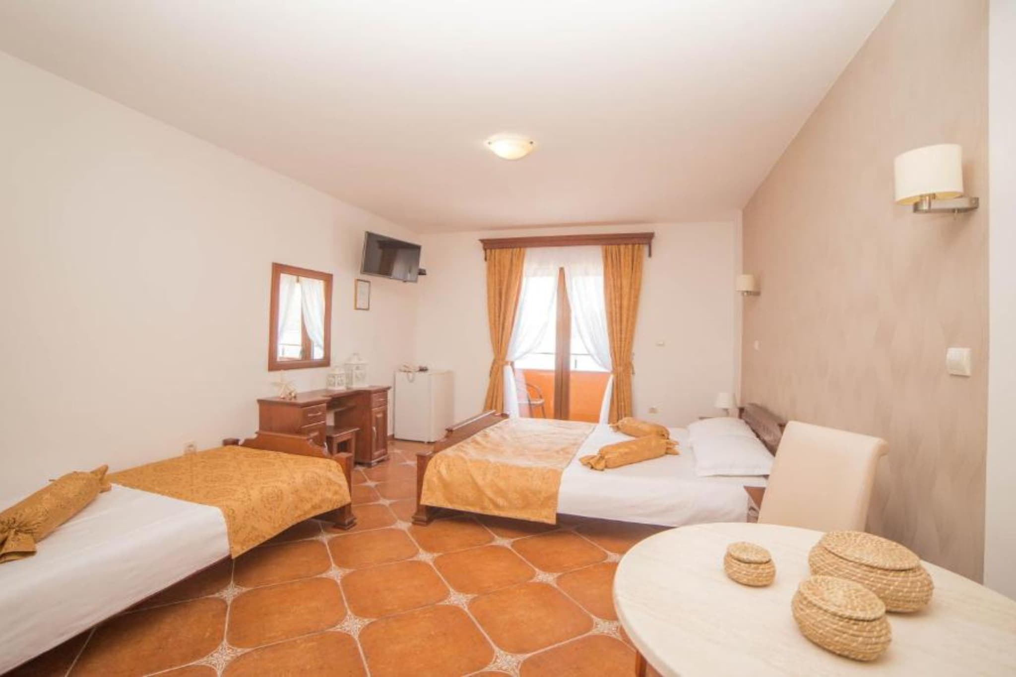 Fiammanti Hotel Montenegro-Triple Room with Balcony and Sea View 3 - Chambre