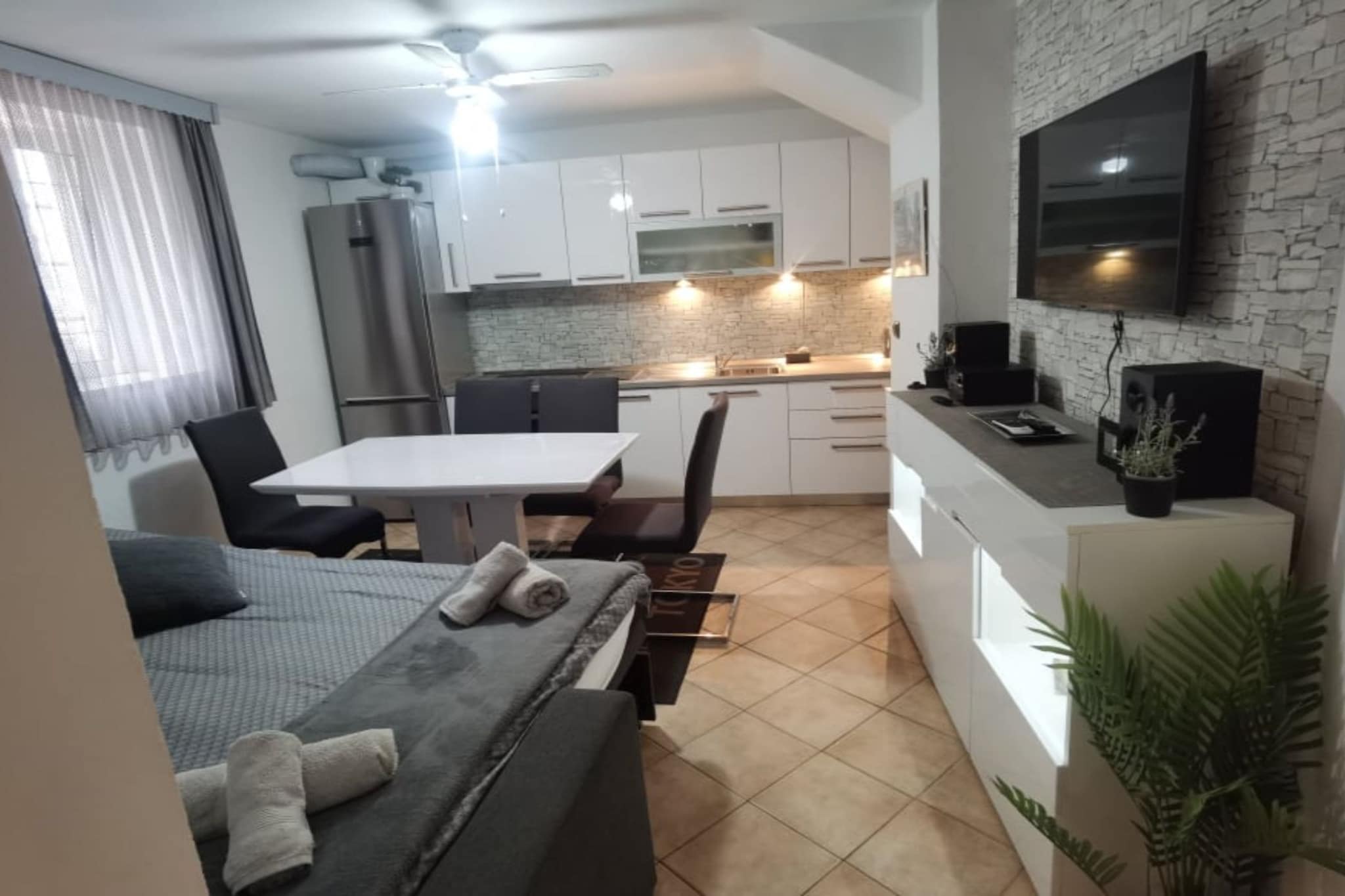 Apartments Diadora - Studio apartment Stone (ground floor) - Chambre