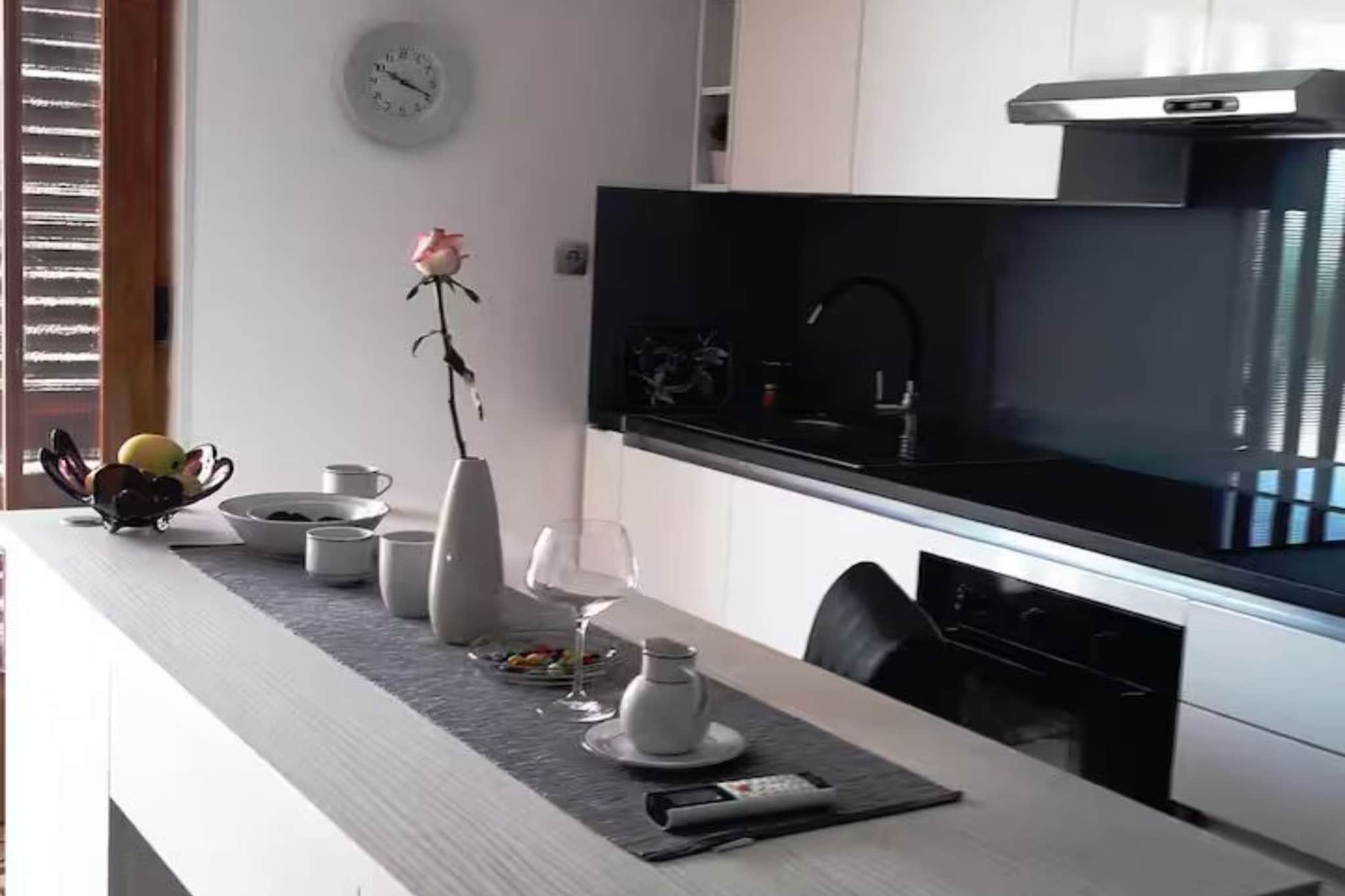 Blue Magic Apartment - Two Bedroom Apartment with Sea View and Terrace - Eetkamer
