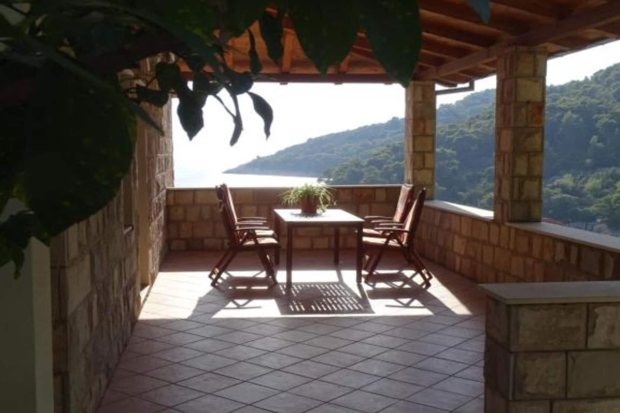 Villa Azure Saplunara - One bedroom apartment Romana - Terras
