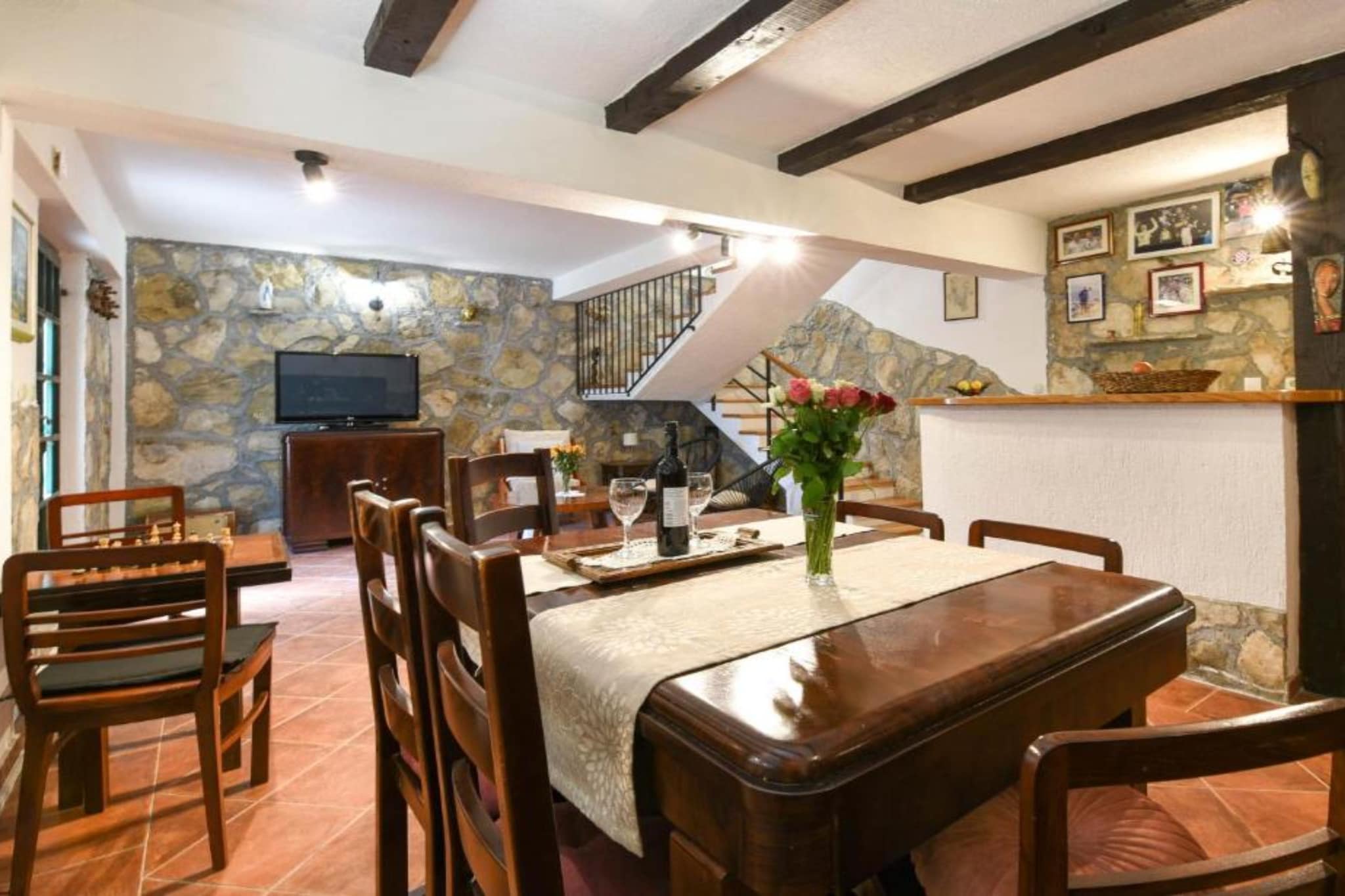 Villa Danica , Horizon Escape - Two Bedroom Holiday Home - Dining room