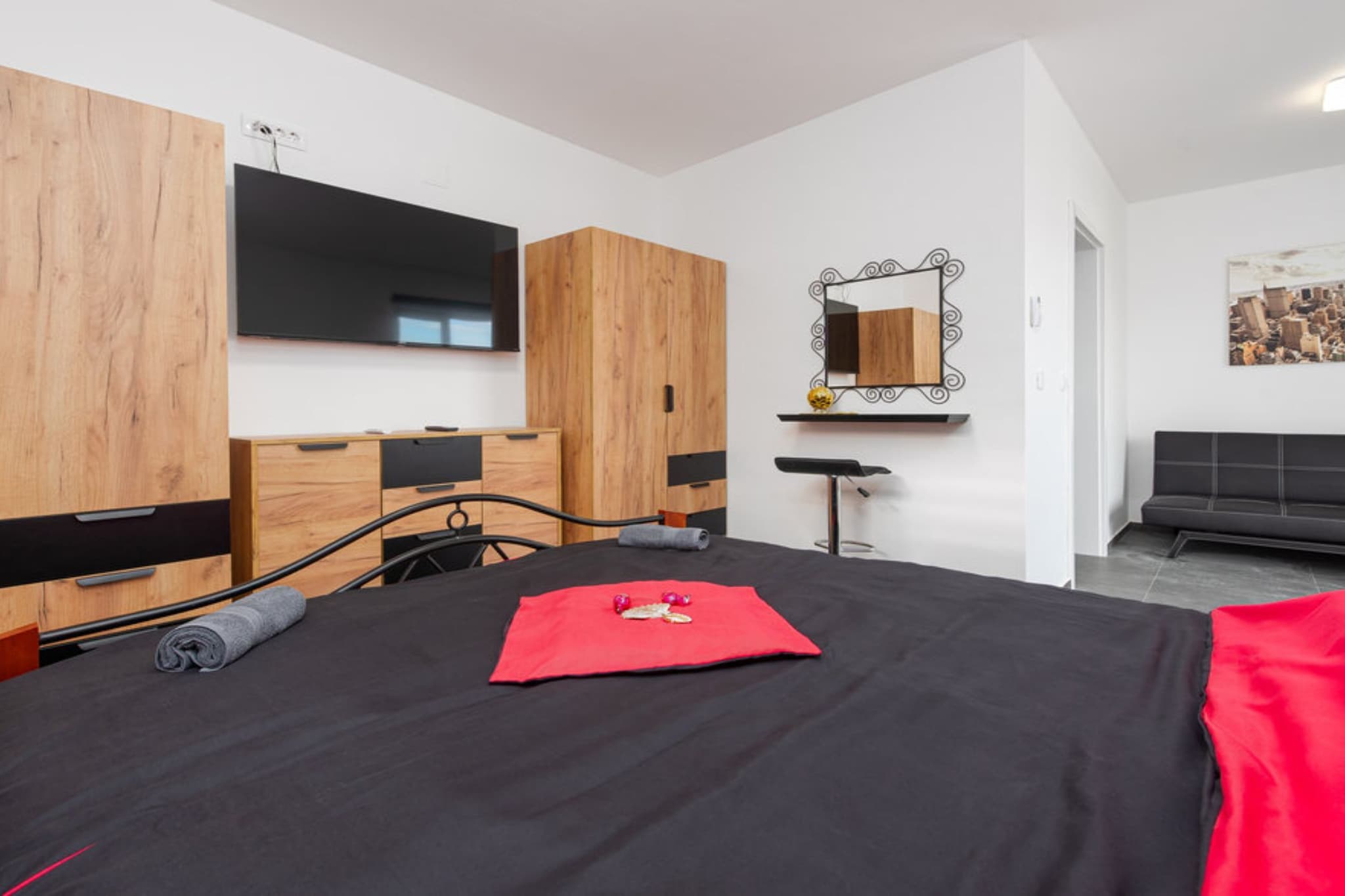 Marilona Welle Apartments Vir - De Luxe Three Bedroom Apartment with  Hot-Tub - Slaapkamer