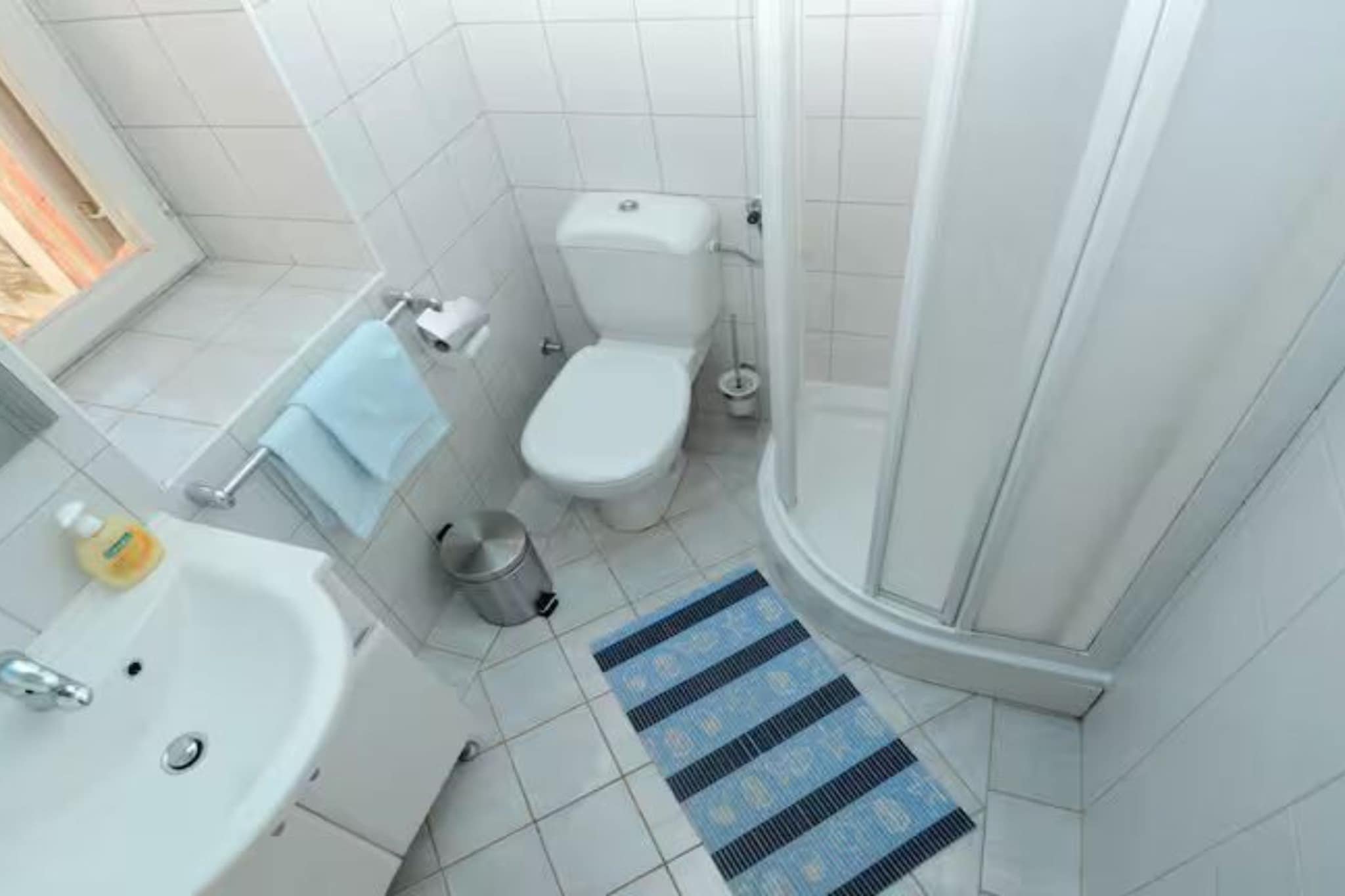 Beach House Legosi - Three bedroom house - Salle de bain