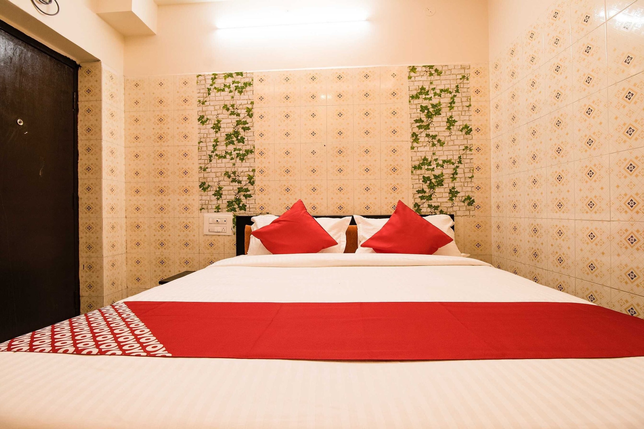 Hotel O Prakasam Park Tirupati