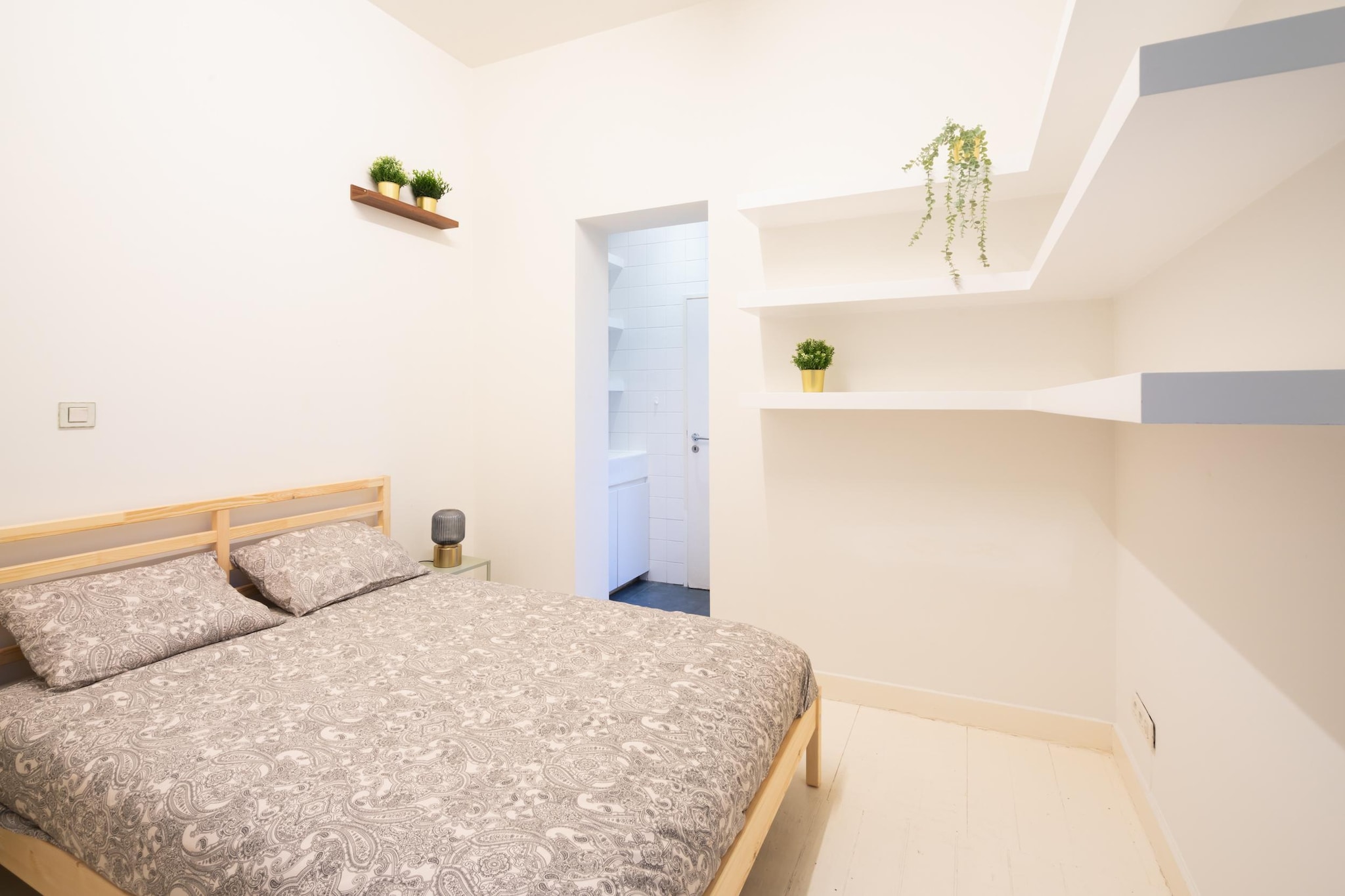 NS_24_1 - Bedroom