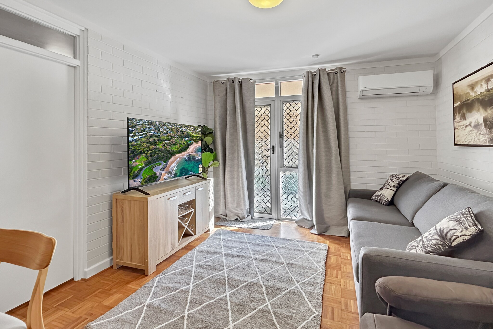 Stylish 1-Bed Apartment Near Fremantle