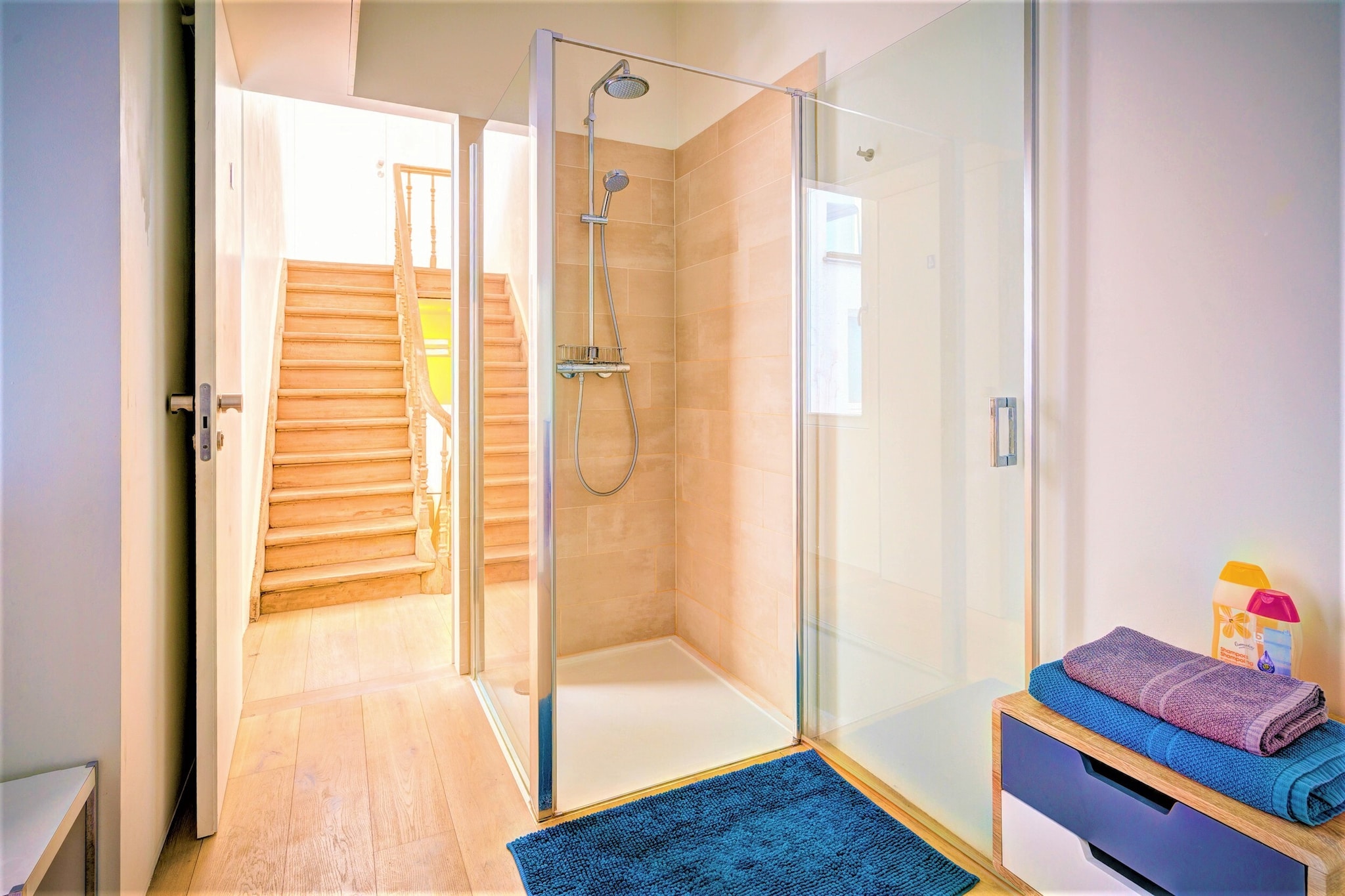 S_4 - Badezimmer
