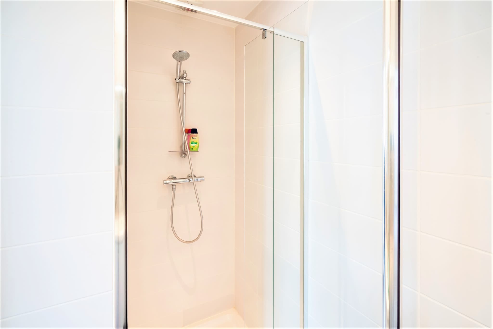 SHV_26_1 - Bathroom
