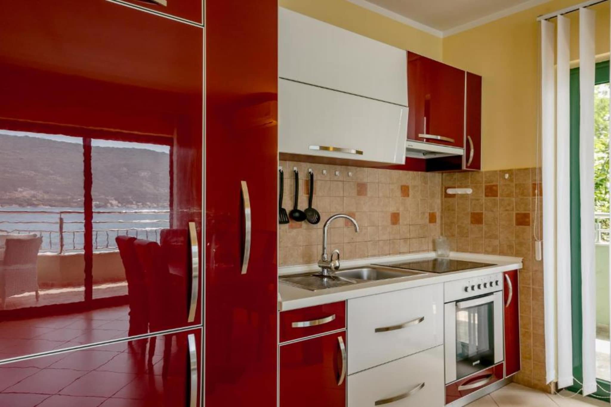 Amor Residence - Two Bedroom Apartment with Terrace and Sea View ( 7 ) - Keuken