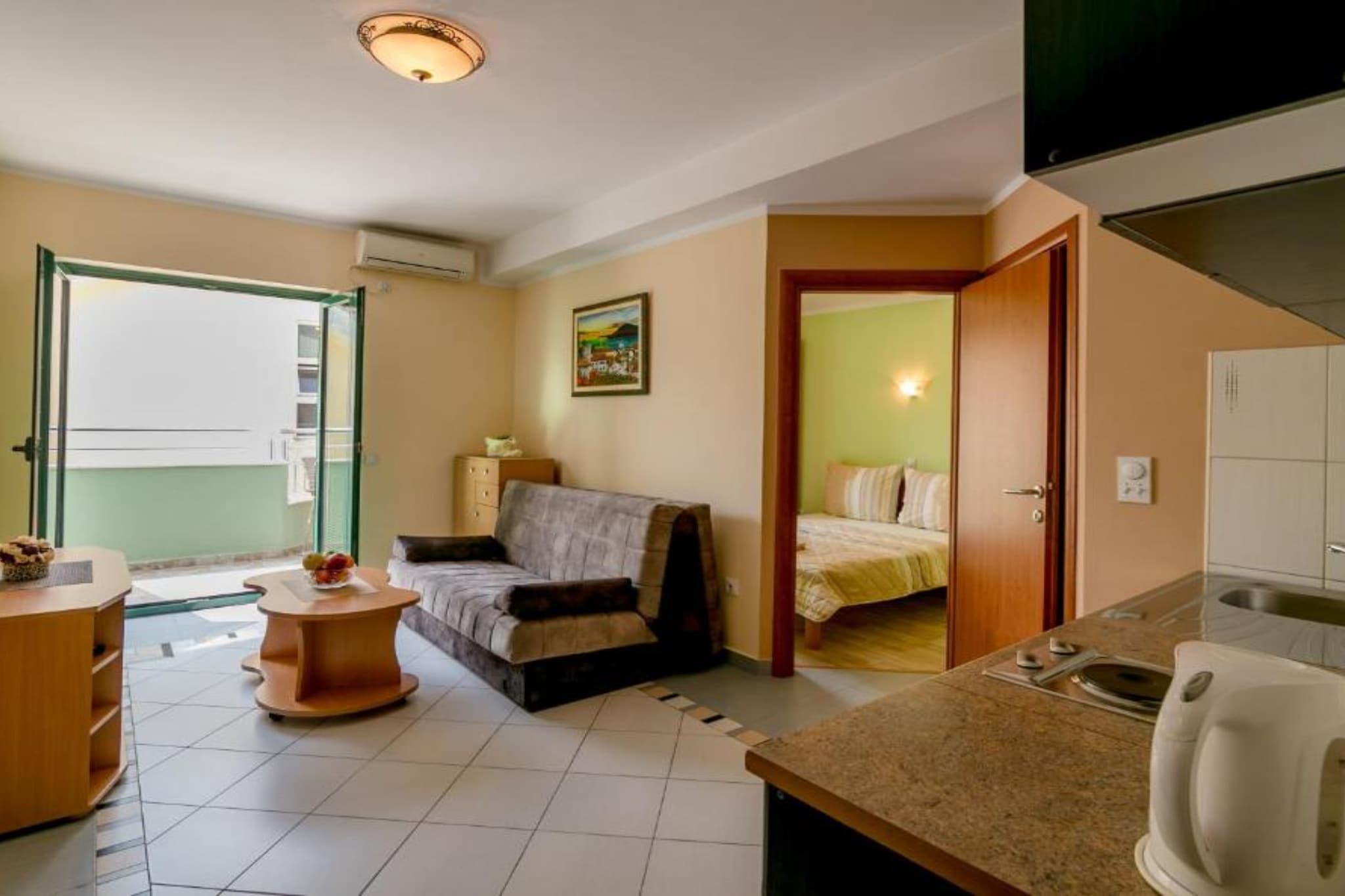 Amor Residence - One Bedroom Apartment with Terrace and Sea View (5 ) - Woonkamer