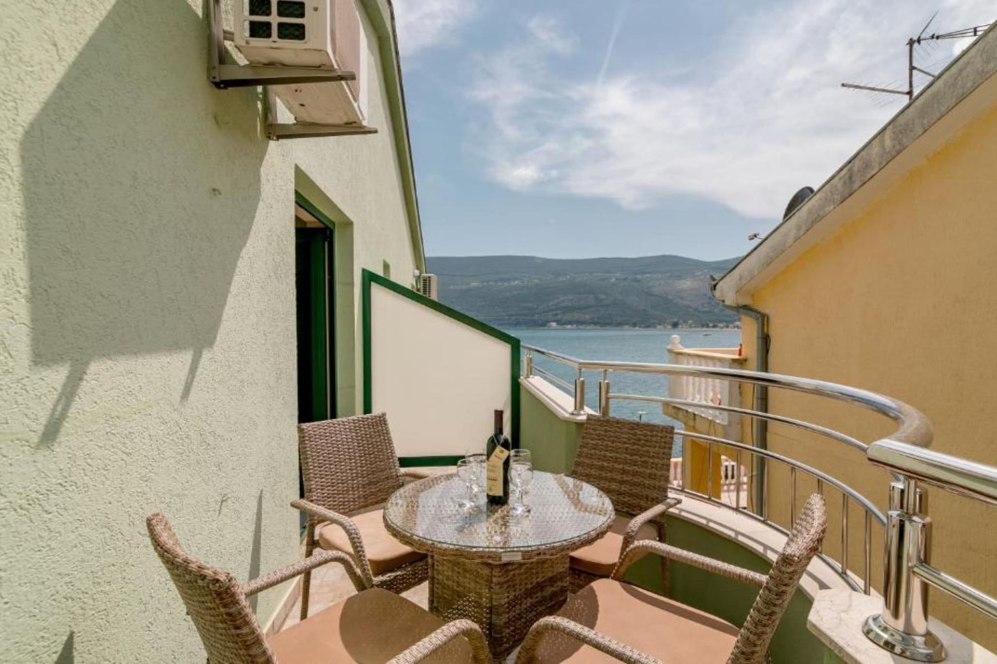Amor Residence - One Bedroom Apartment with Terrace and Partial Sea View (6) - Terrace balcony